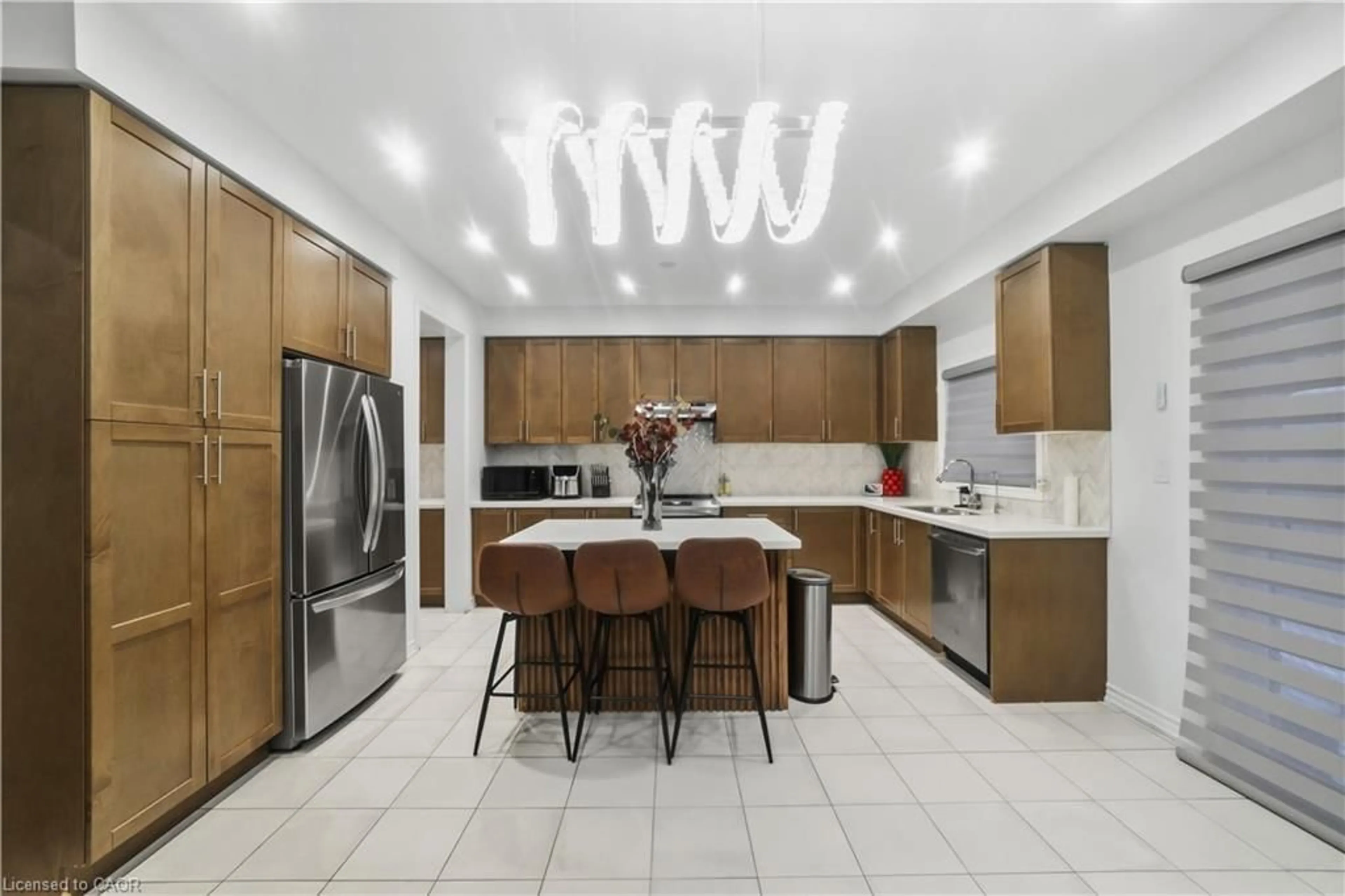 Contemporary kitchen, ceramic/tile floor for 219 William Fair Dr, Bowmanville Ontario L1C 4A6