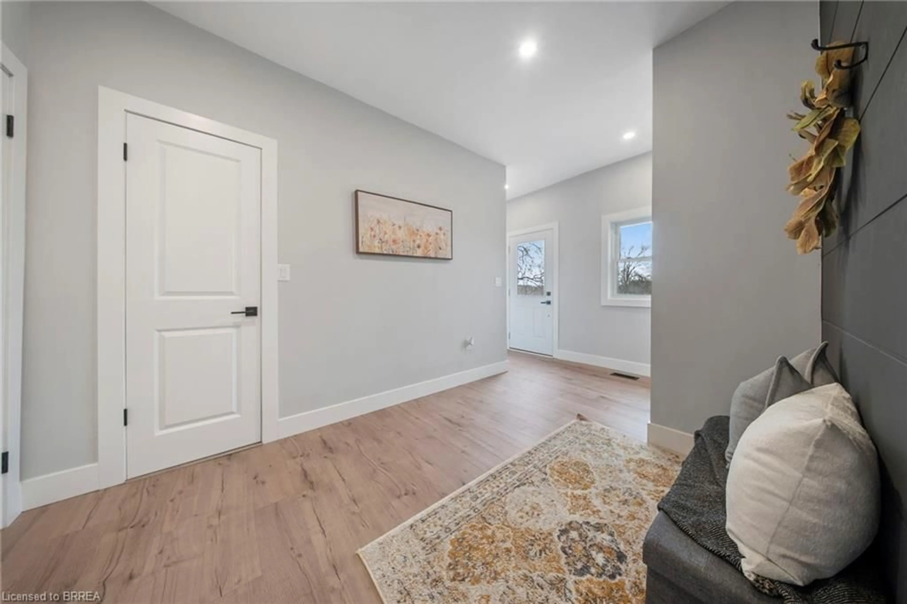 Indoor entryway for 52 Main Street Rockford, Rockford Ontario N0E 1Y0