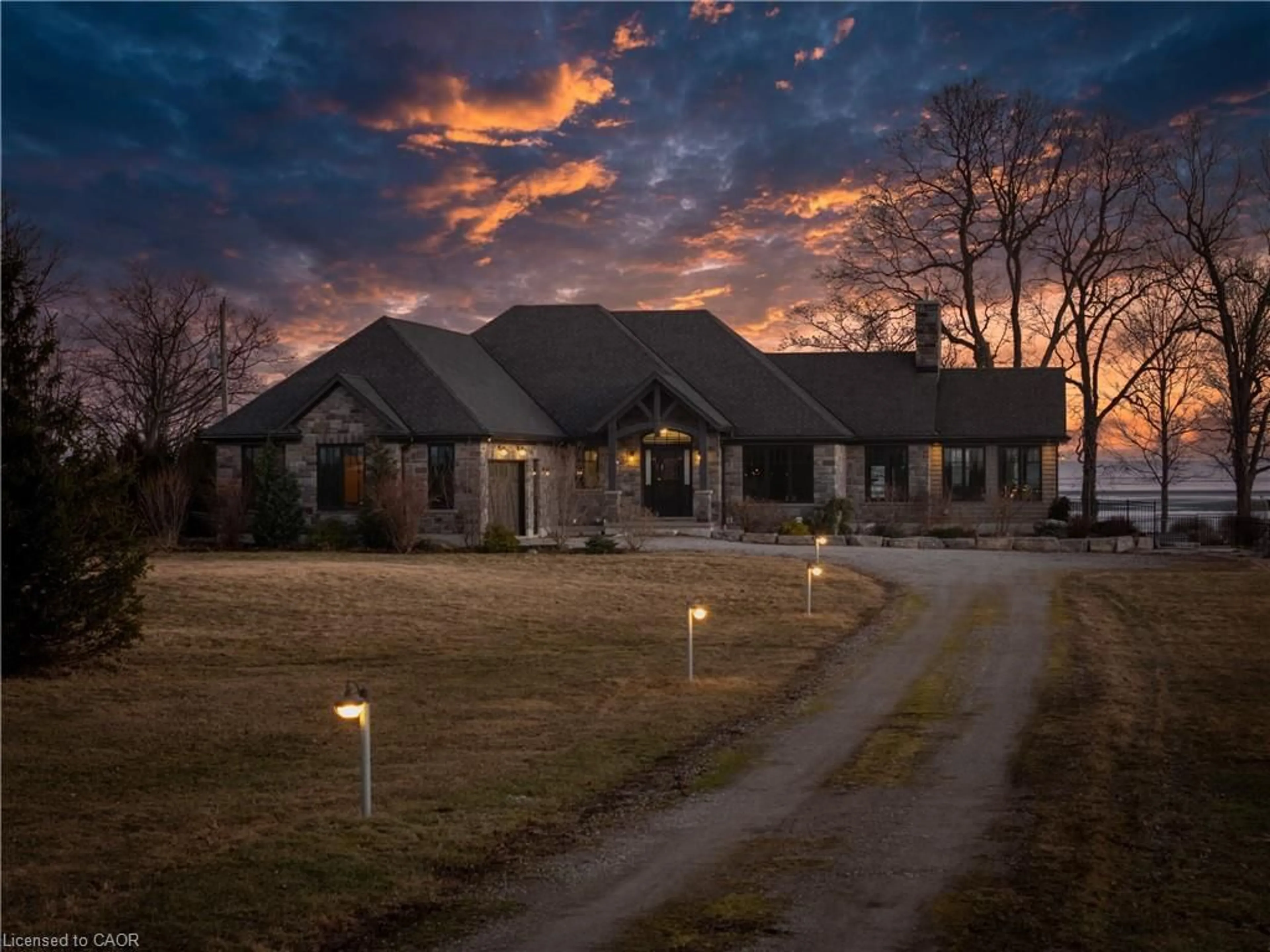 A pic from outside/outdoor area/front of a property/back of a property/a pic from drone, street for 515 Sandy Bay Rd, Dunnville Ontario N1A 2W6