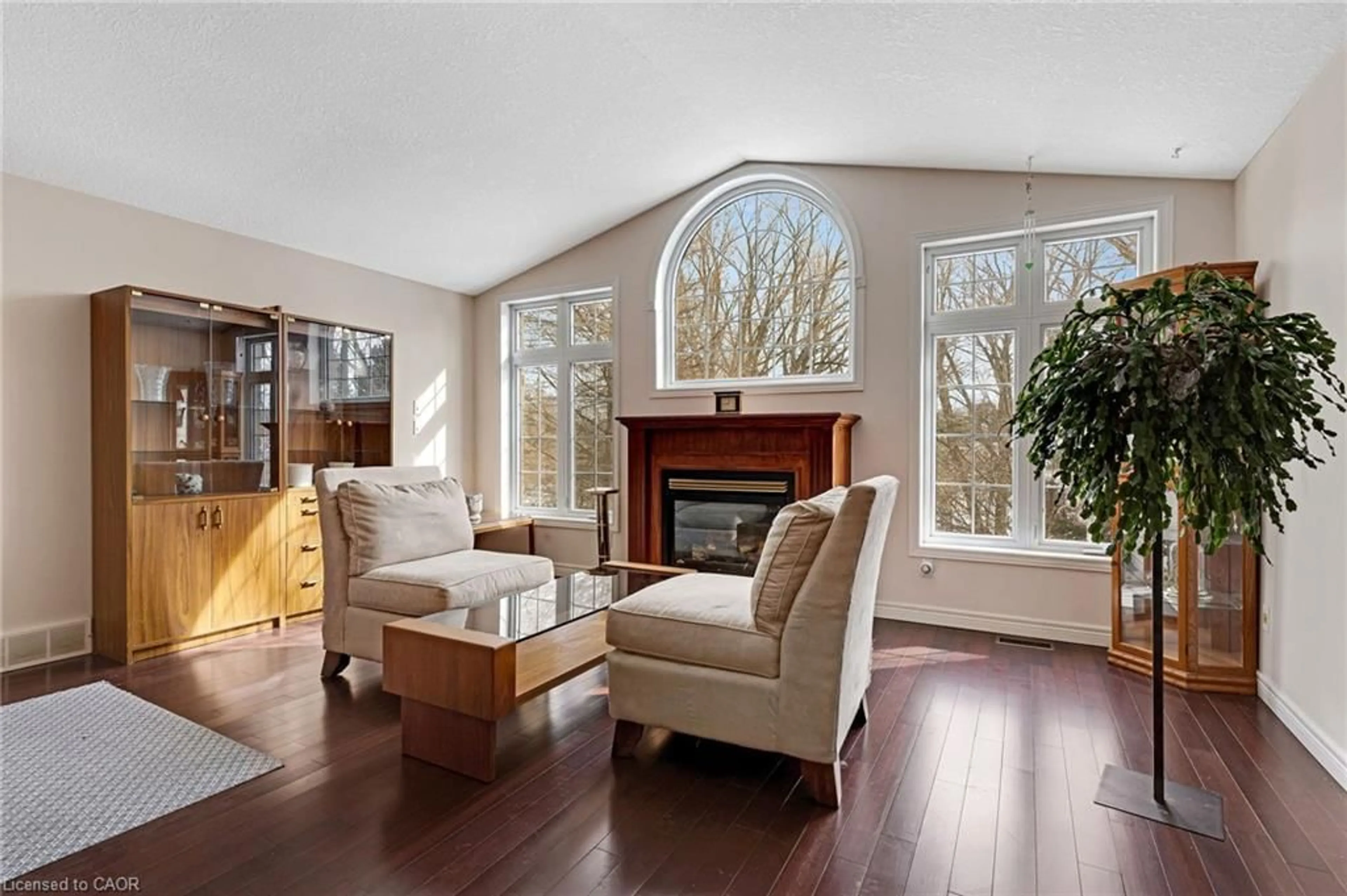 Living room with furniture, unknown for 25 Bankside Dr #2, Kitchener Ontario N2N 3M6