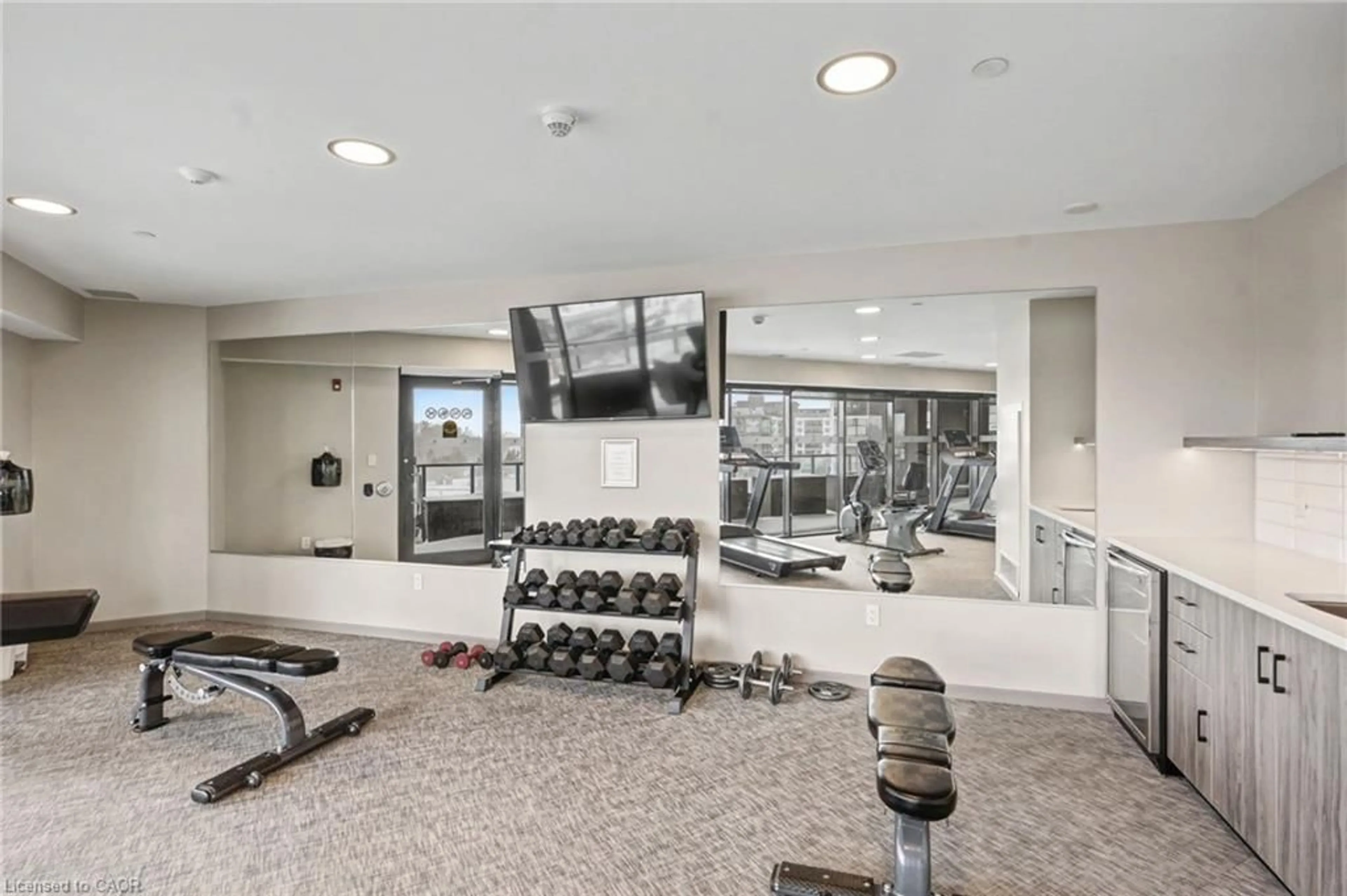 Gym or fitness room for 332 Gosling Garden #308, Guelph Ontario N1L 1G7
