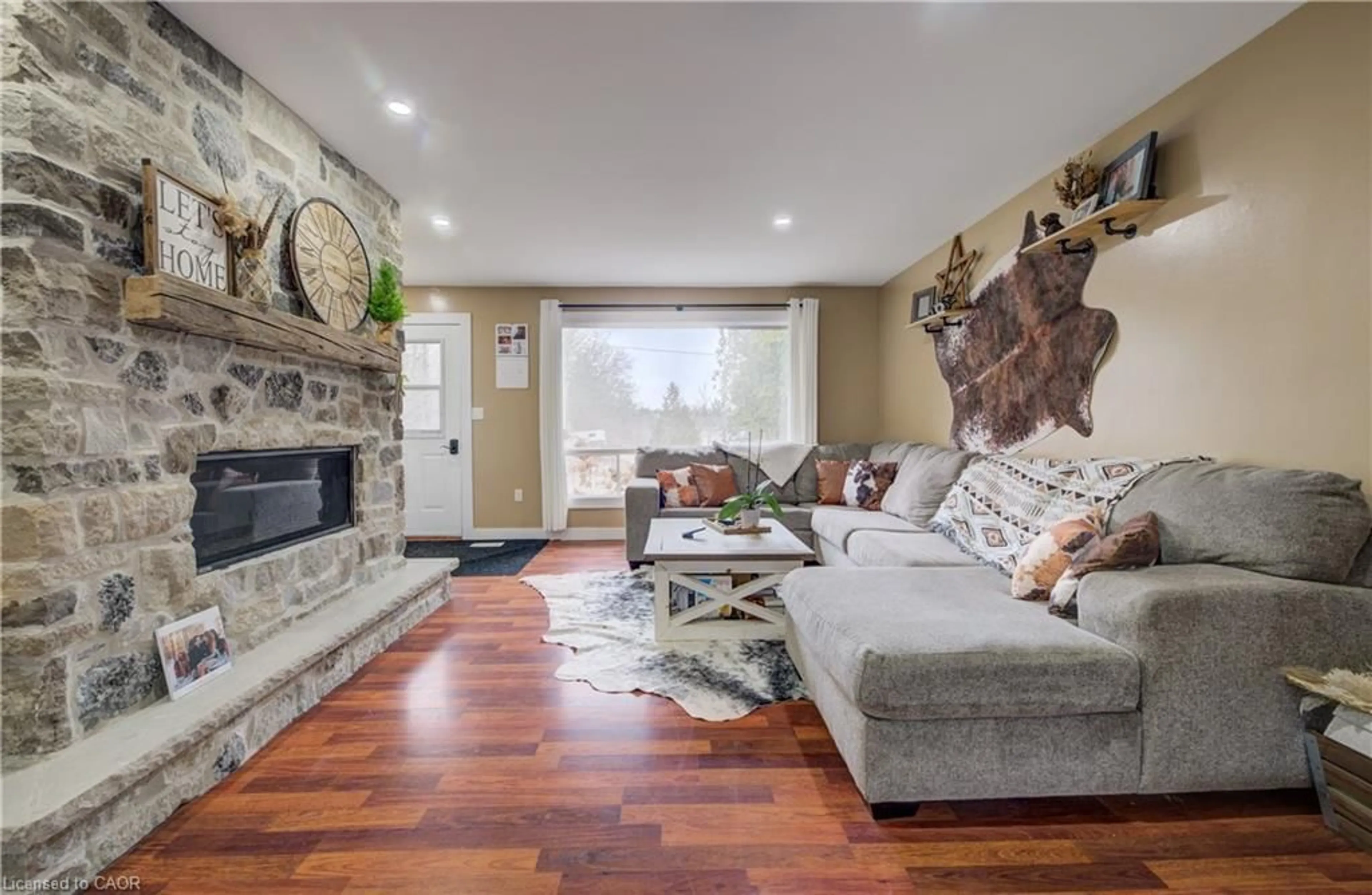 Living room with furniture, unknown for 53 Windham 11 Rd, La Salette Ontario N0E 1H0