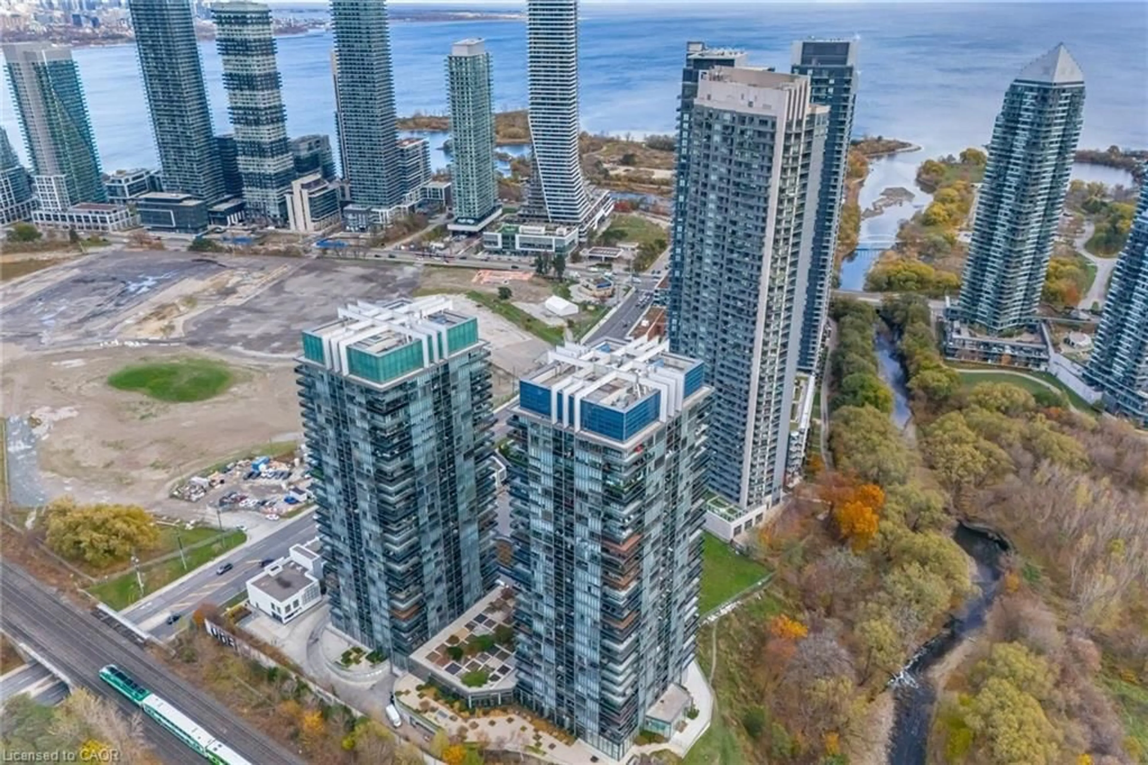 A pic from outside/outdoor area/front of a property/back of a property/a pic from drone, city buildings view from balcony for 88 Park Lawn Rd #3005, Etobicoke Ontario M8Y 0B5