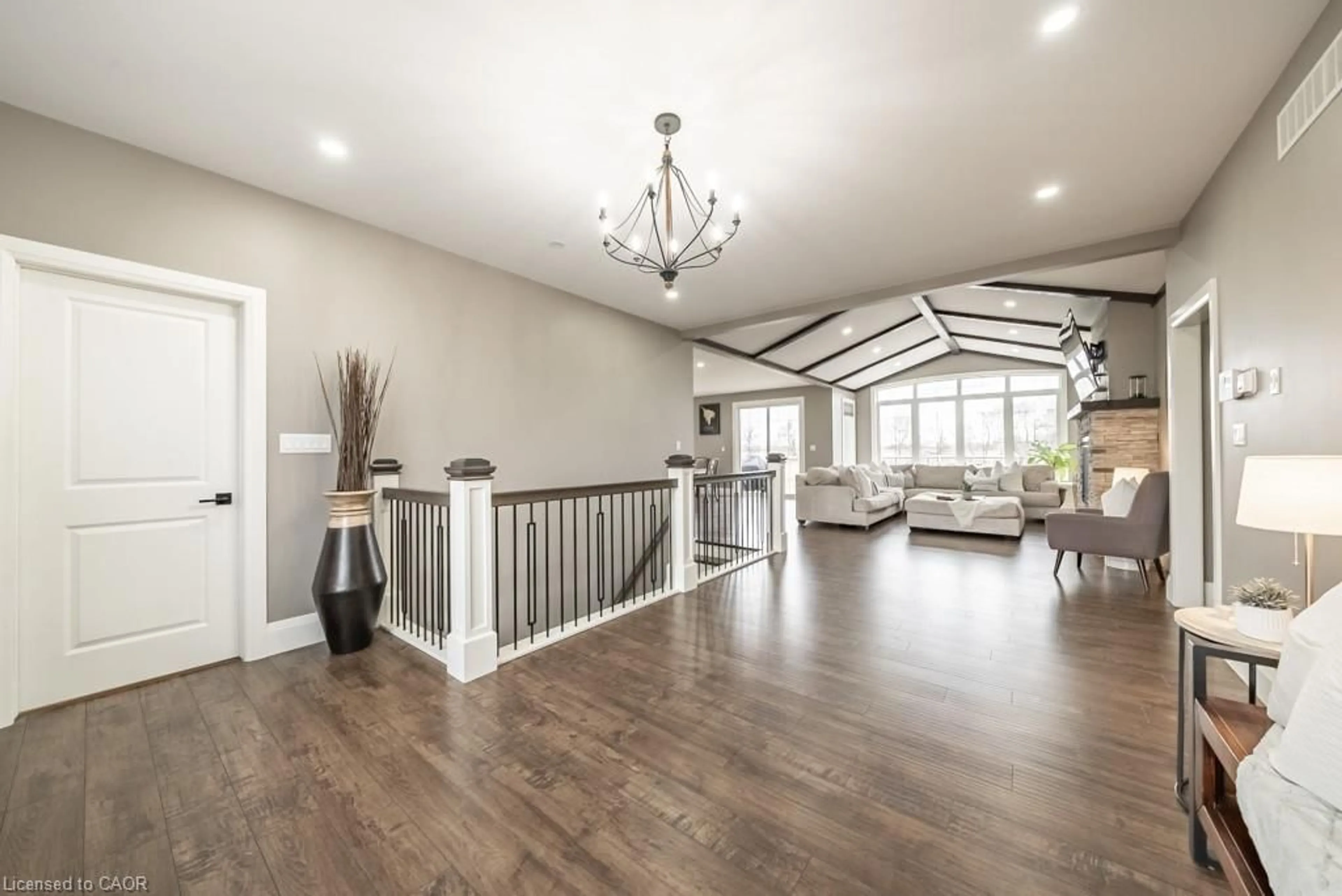 Indoor entryway for 234 Burford-Delhi Townline Rd, Scotland Ontario N0E 1R0