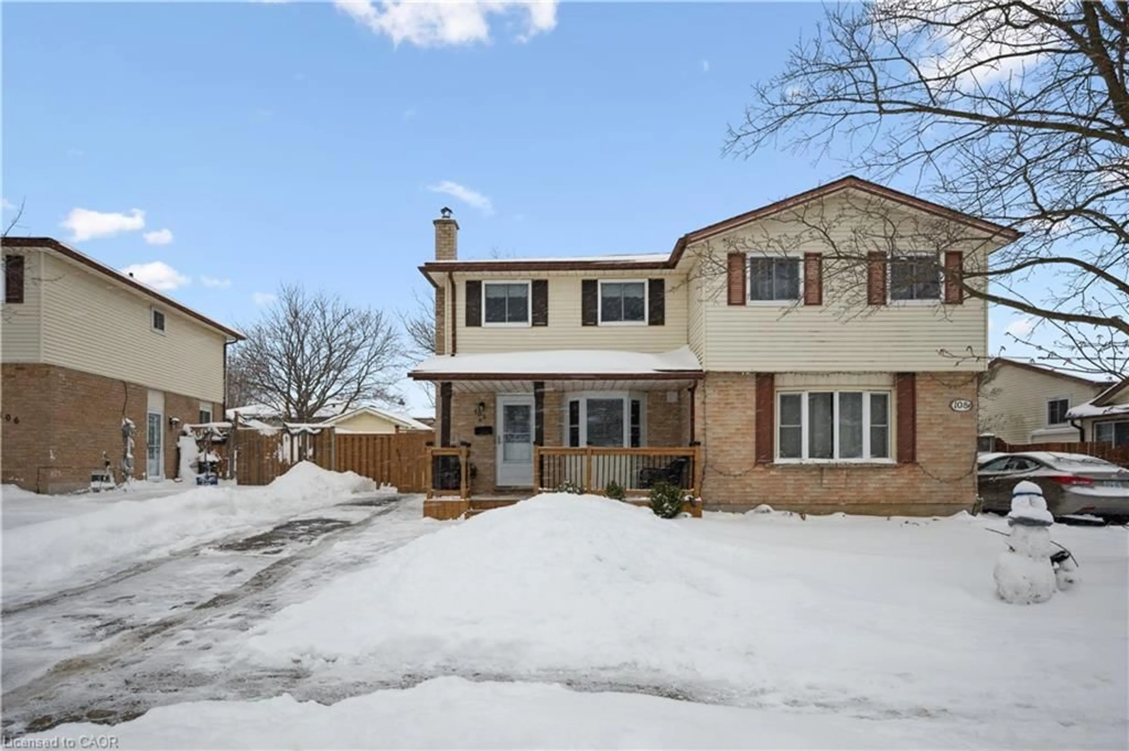 A pic from outside/outdoor area/front of a property/back of a property/a pic from drone, street for 108 Northlake Dr #A, Waterloo Ontario N2V 1H6