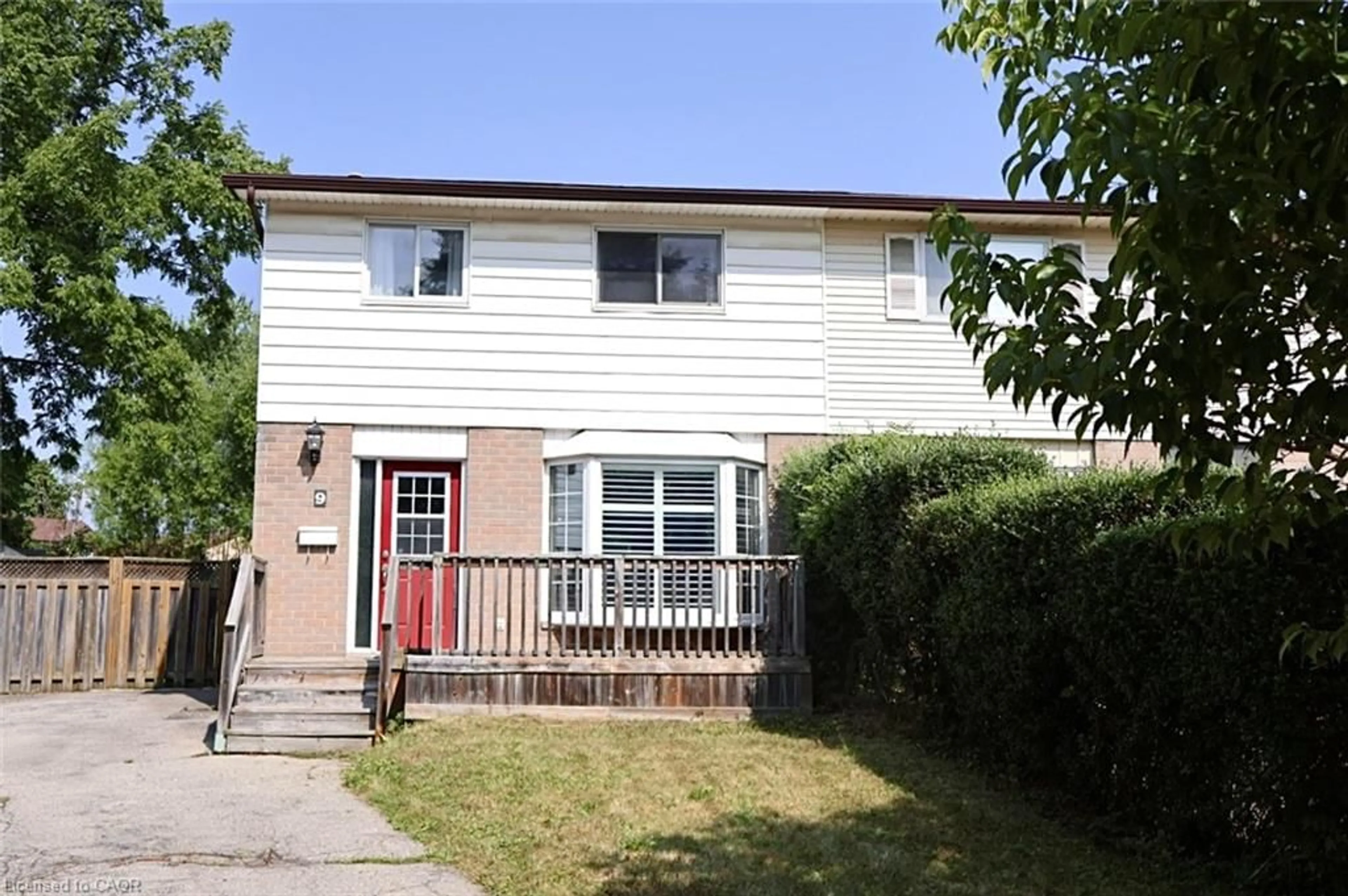 Unknown for 9 Duncairn Crt, Hamilton Ontario L9C 6G2