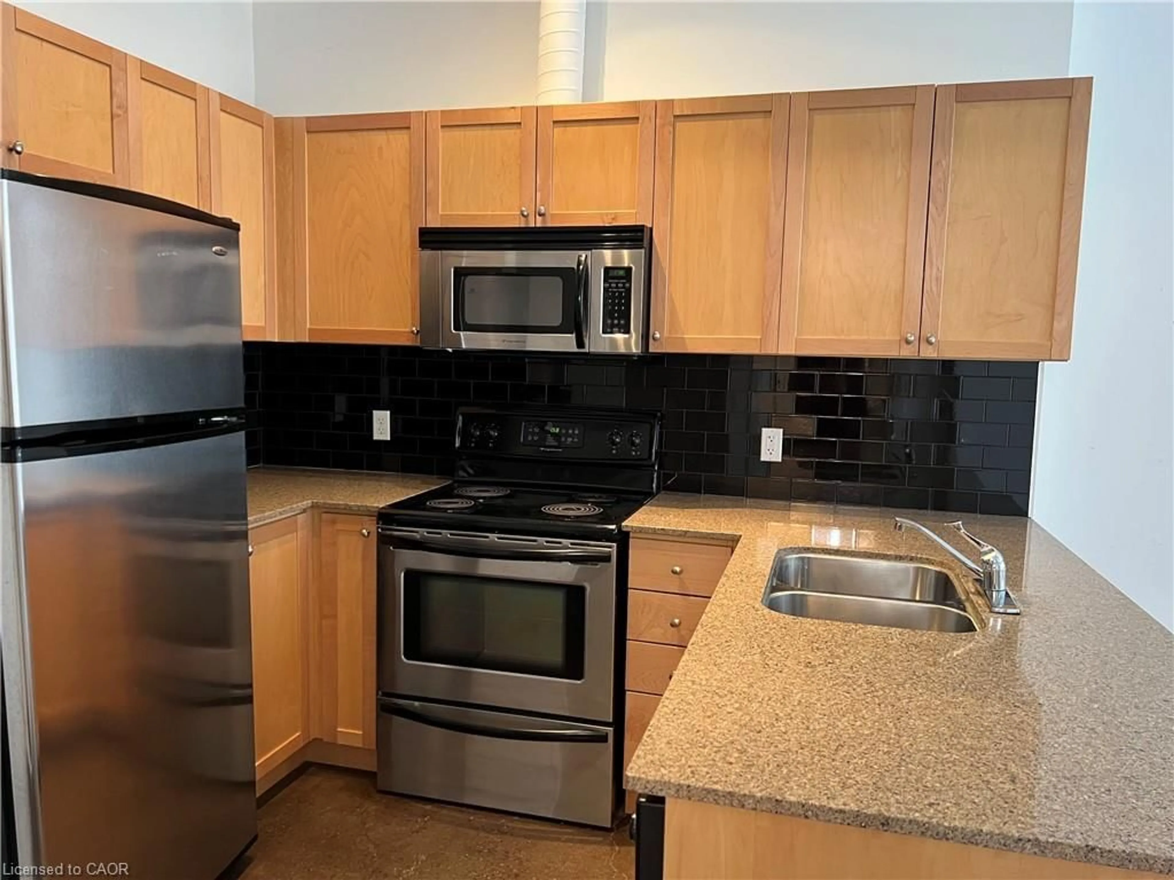 Standard kitchen, unknown for 404 King St #409, Kitchener Ontario N2G 4Z9