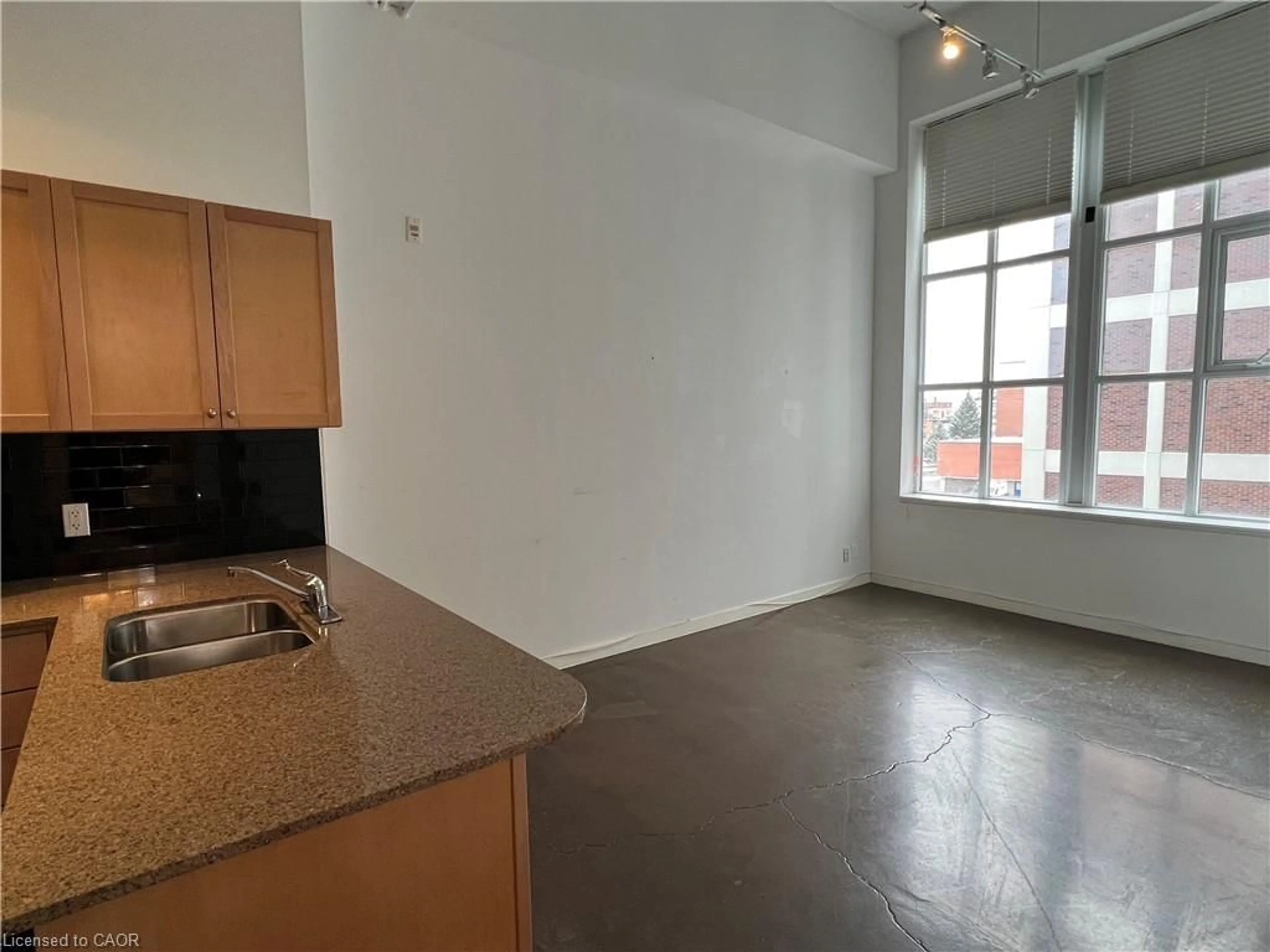 A pic of a room for 404 King St #409, Kitchener Ontario N2G 4Z9