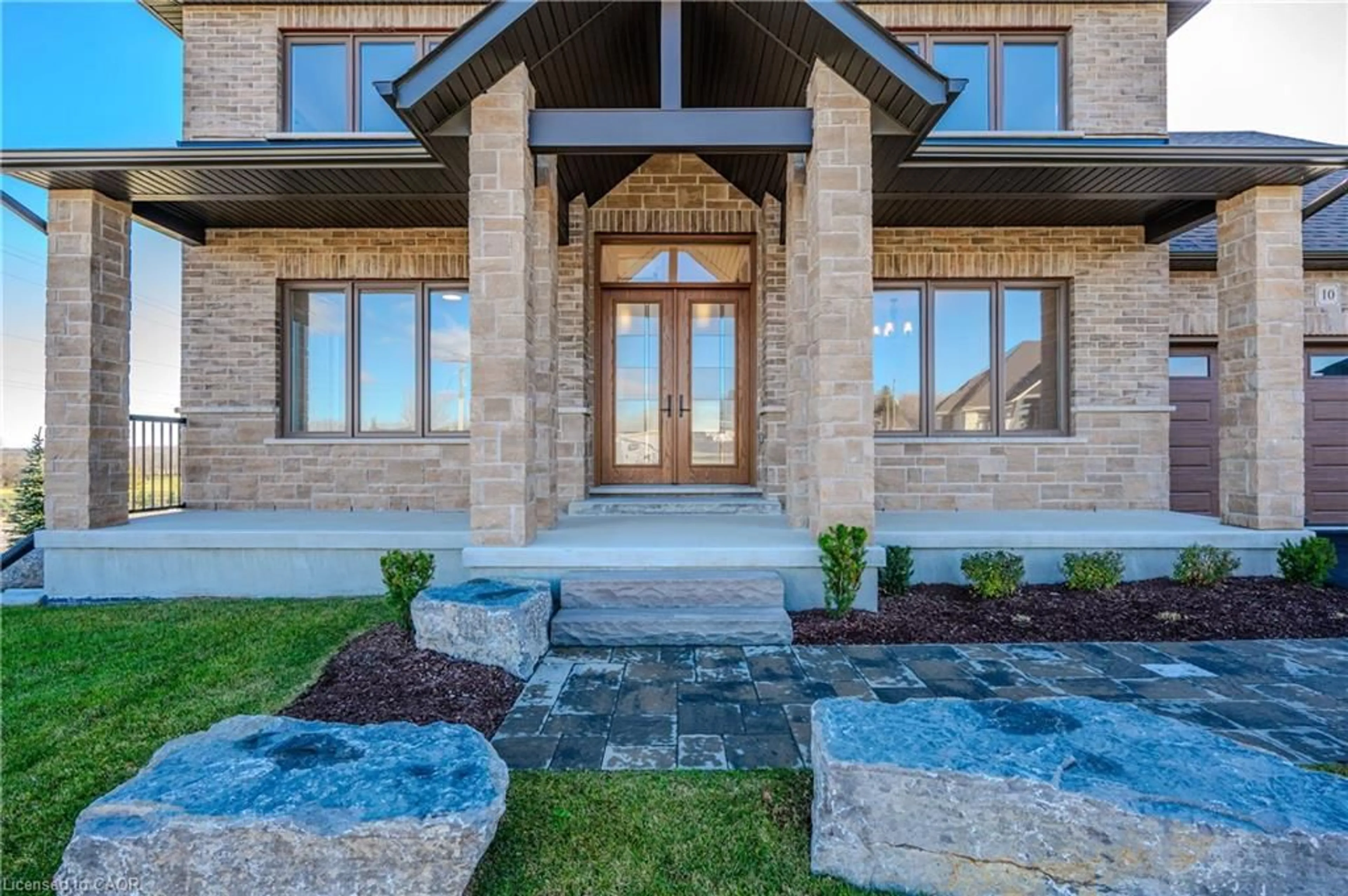 Home with brick exterior material, street for 10 Broughton St, Erin Ontario N1H 0B7