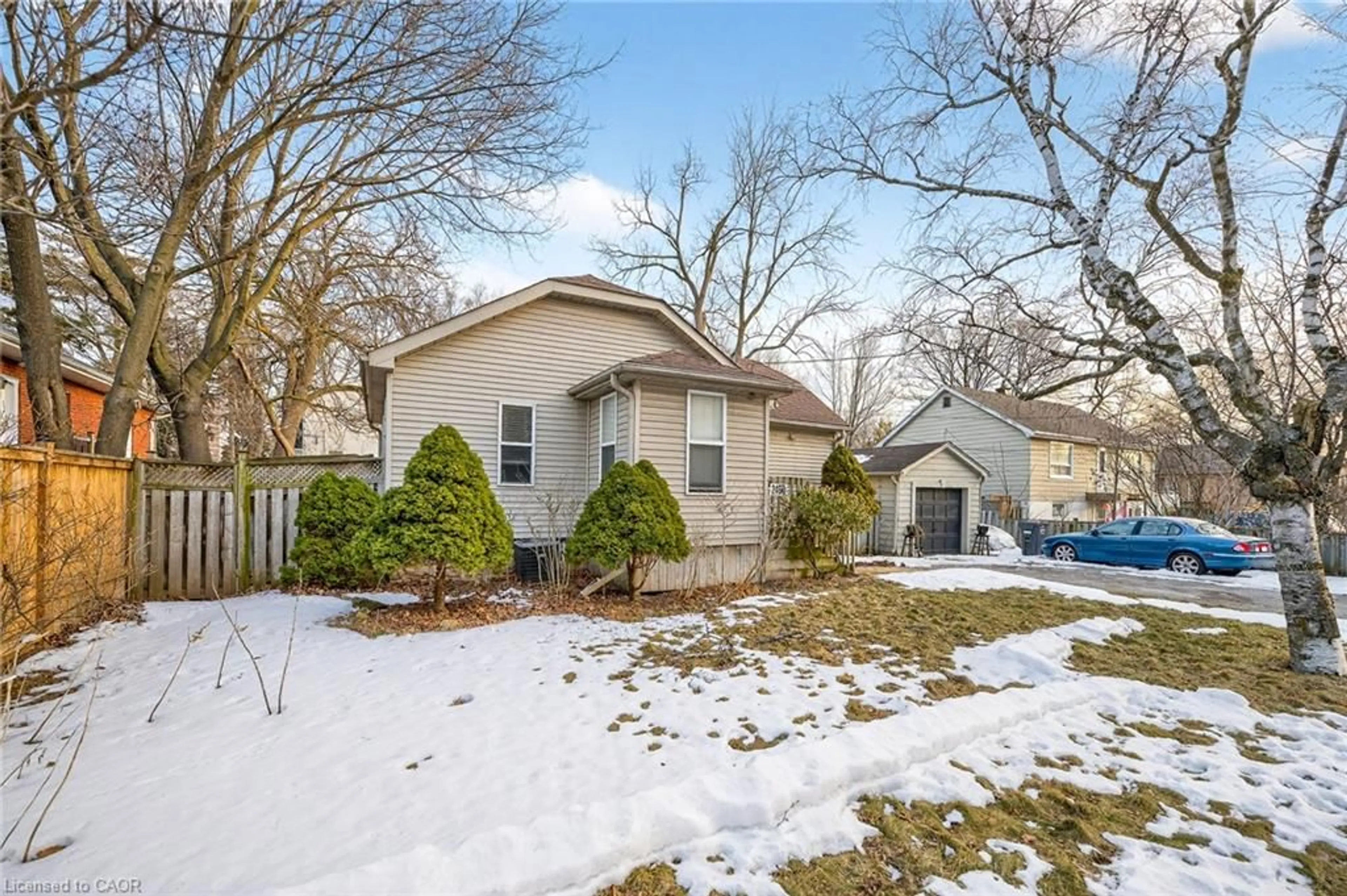 Unknown for 2450 Woodward Ave, Burlington Ontario L7R 1T9