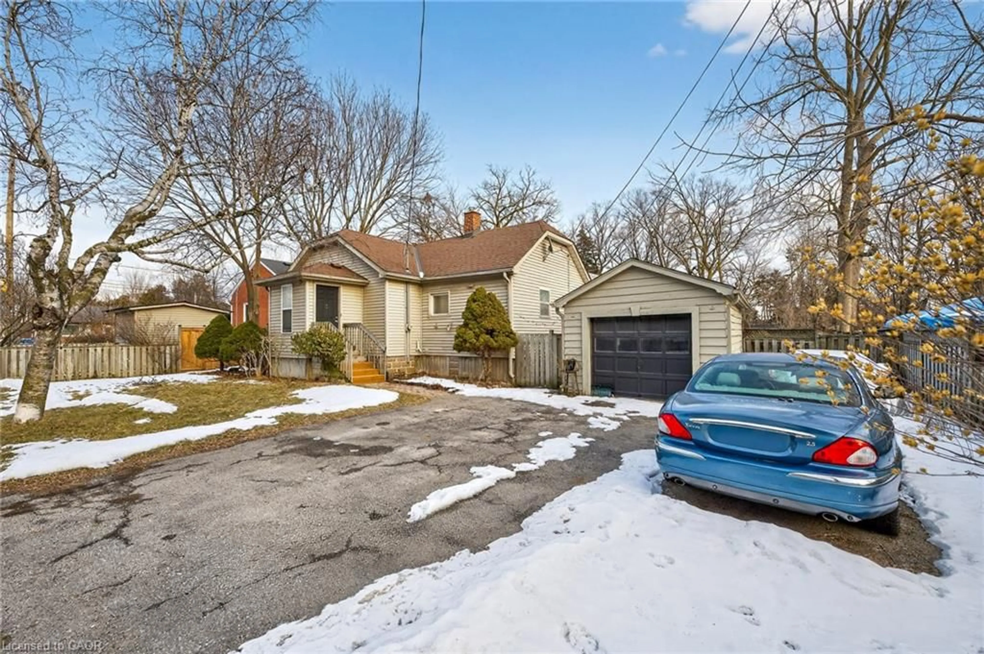 Unknown for 2450 Woodward Ave, Burlington Ontario L7R 1T9