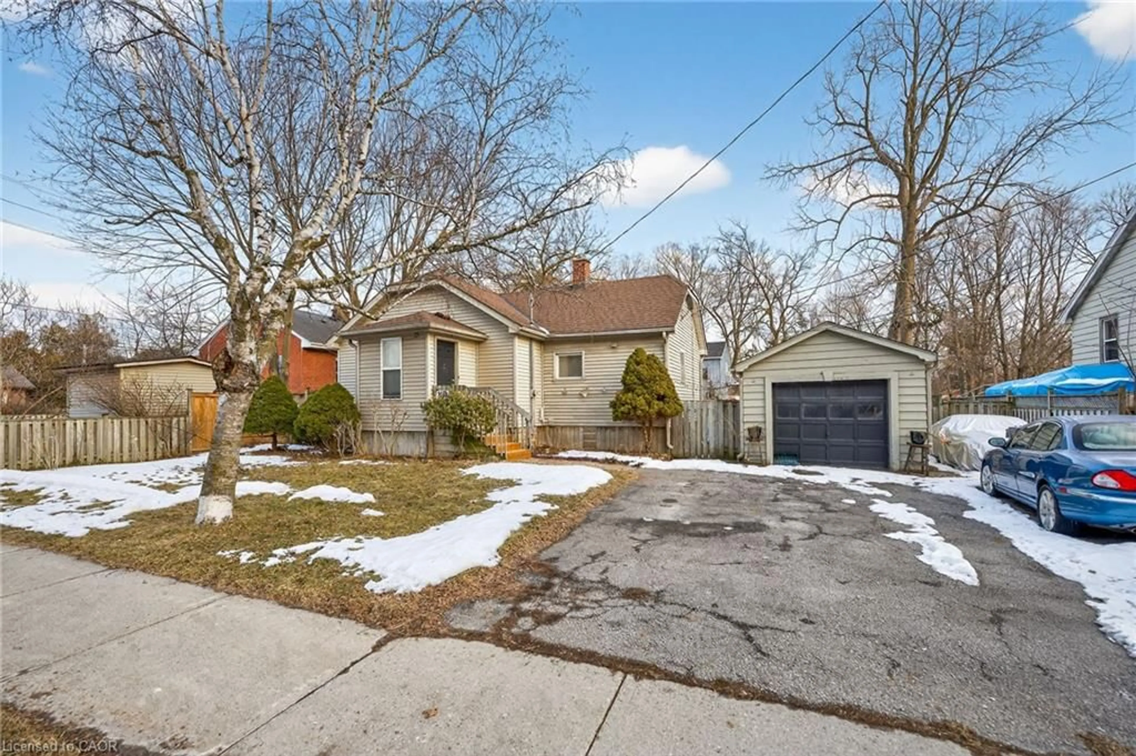Unknown for 2450 Woodward Ave, Burlington Ontario L7R 1T9