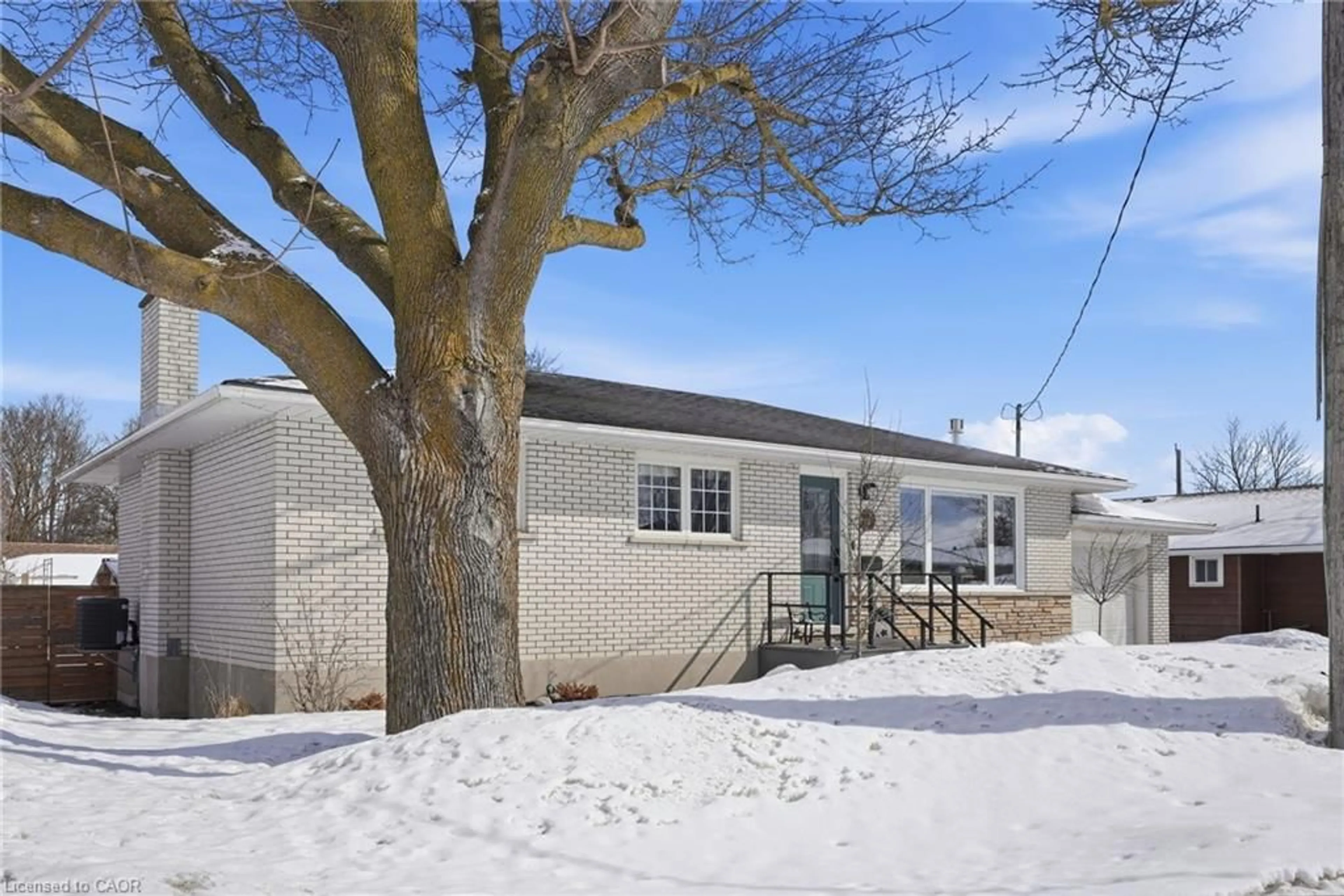 Unknown for 727 Palace St, Listowel Ontario N4W 2R8