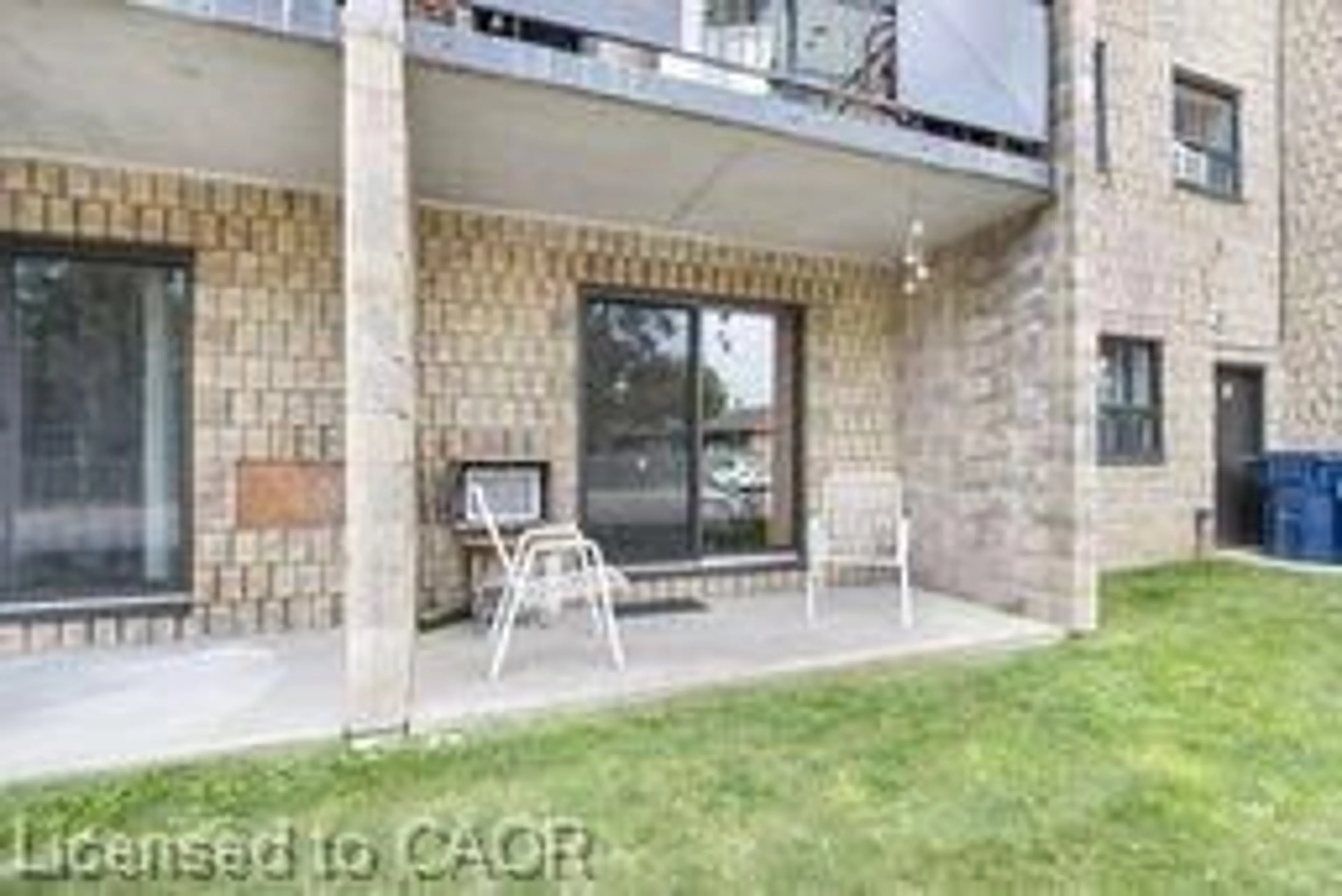 Patio, street for 150 Park Ave #104, Chatham Ontario N7M 3V6