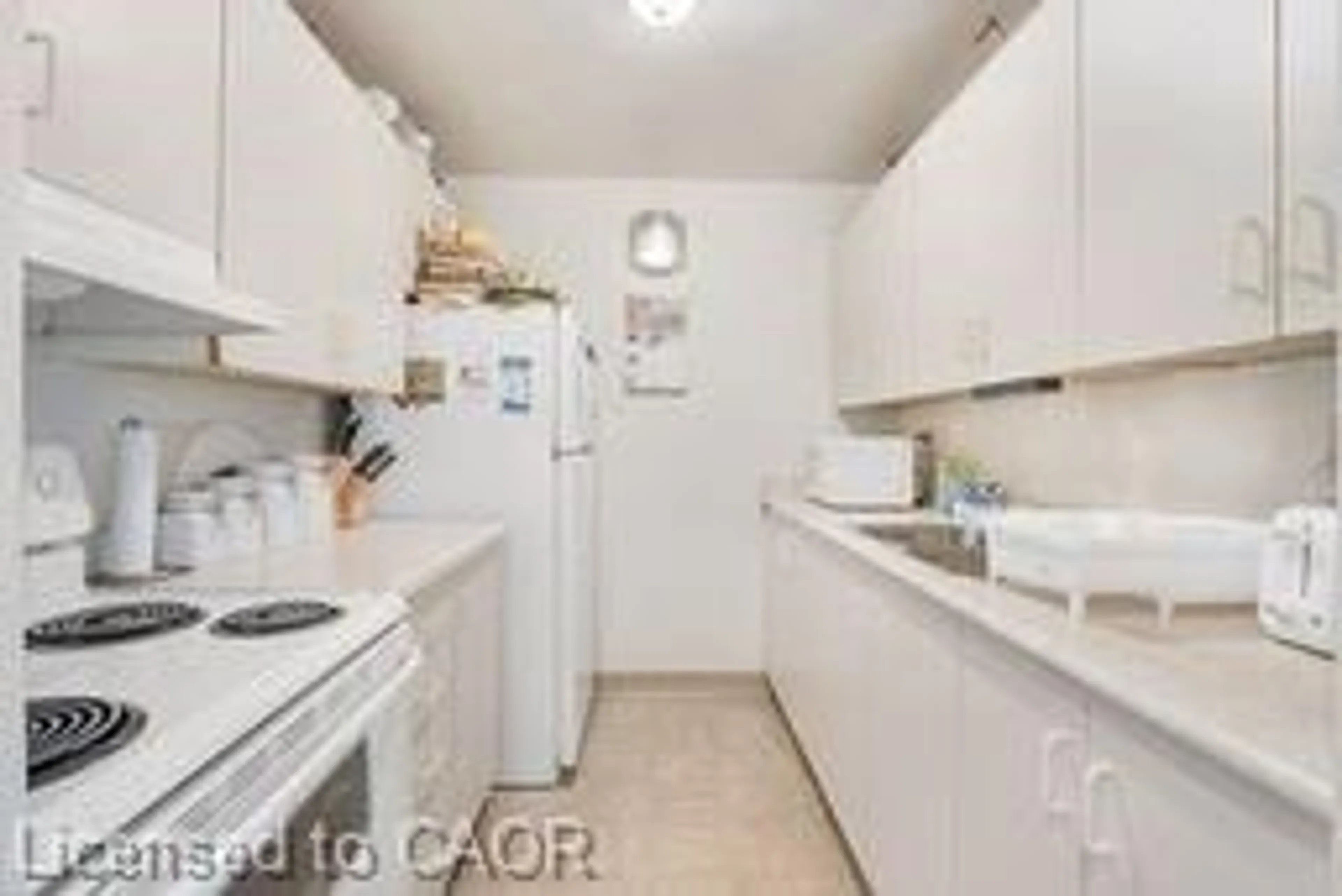 Standard kitchen, unknown for 150 Park Ave #104, Chatham Ontario N7M 3V6