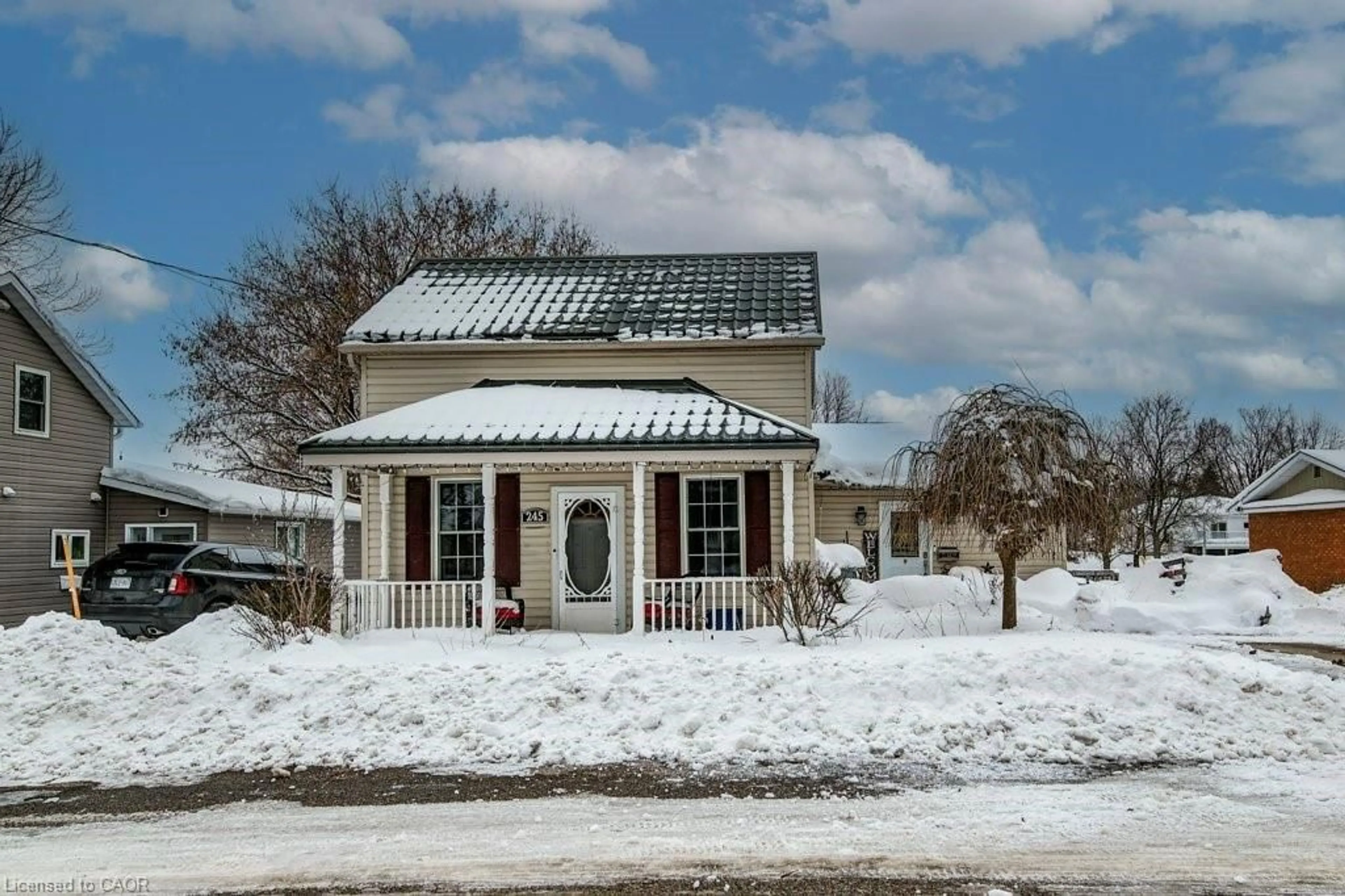 Unknown for 245 John Rosa St, Listowel Ontario N4W 2H3