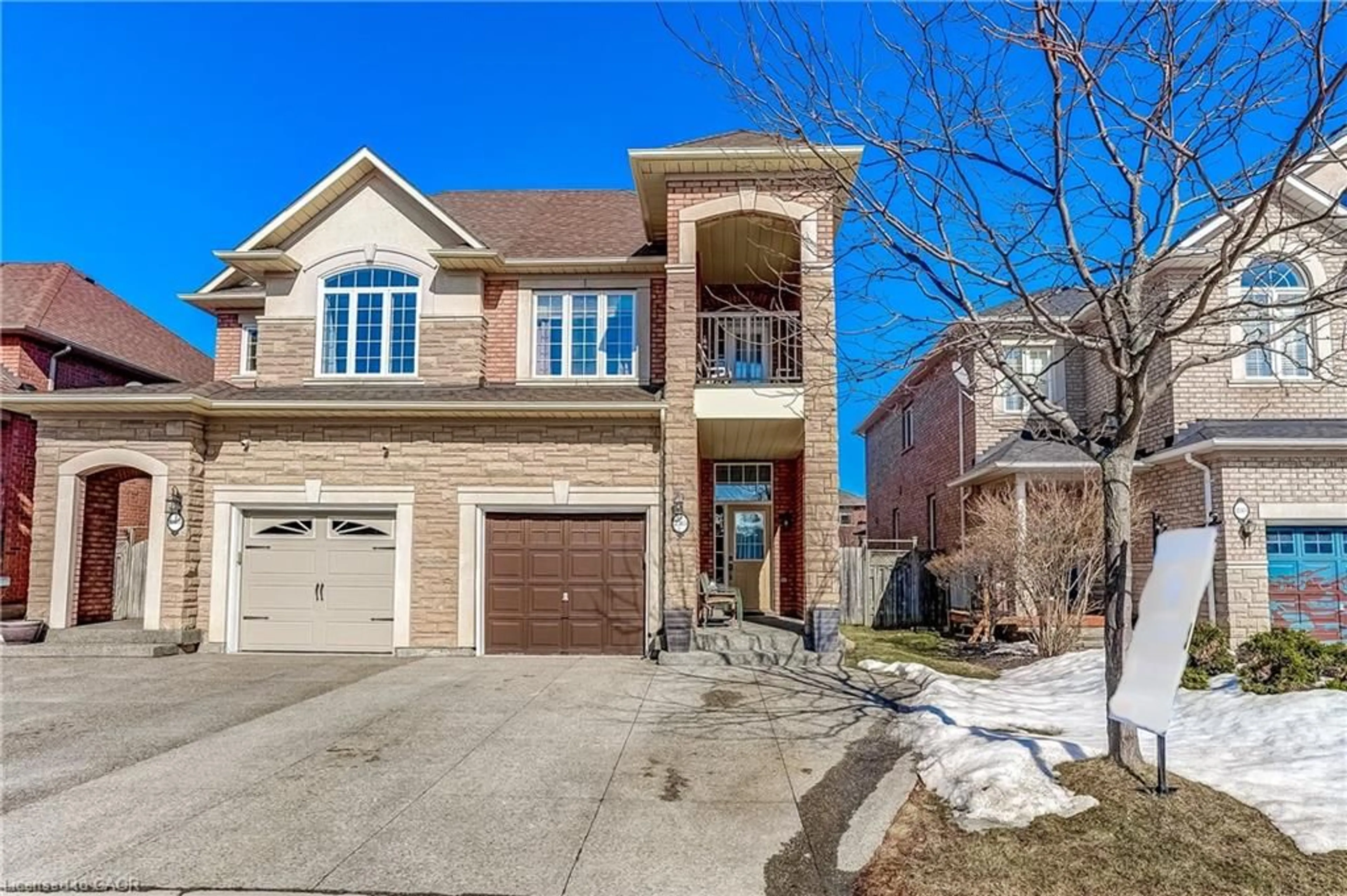Home with brick exterior material, street for 2313 Newcastle Cres, Oakville Ontario L6M 4P5