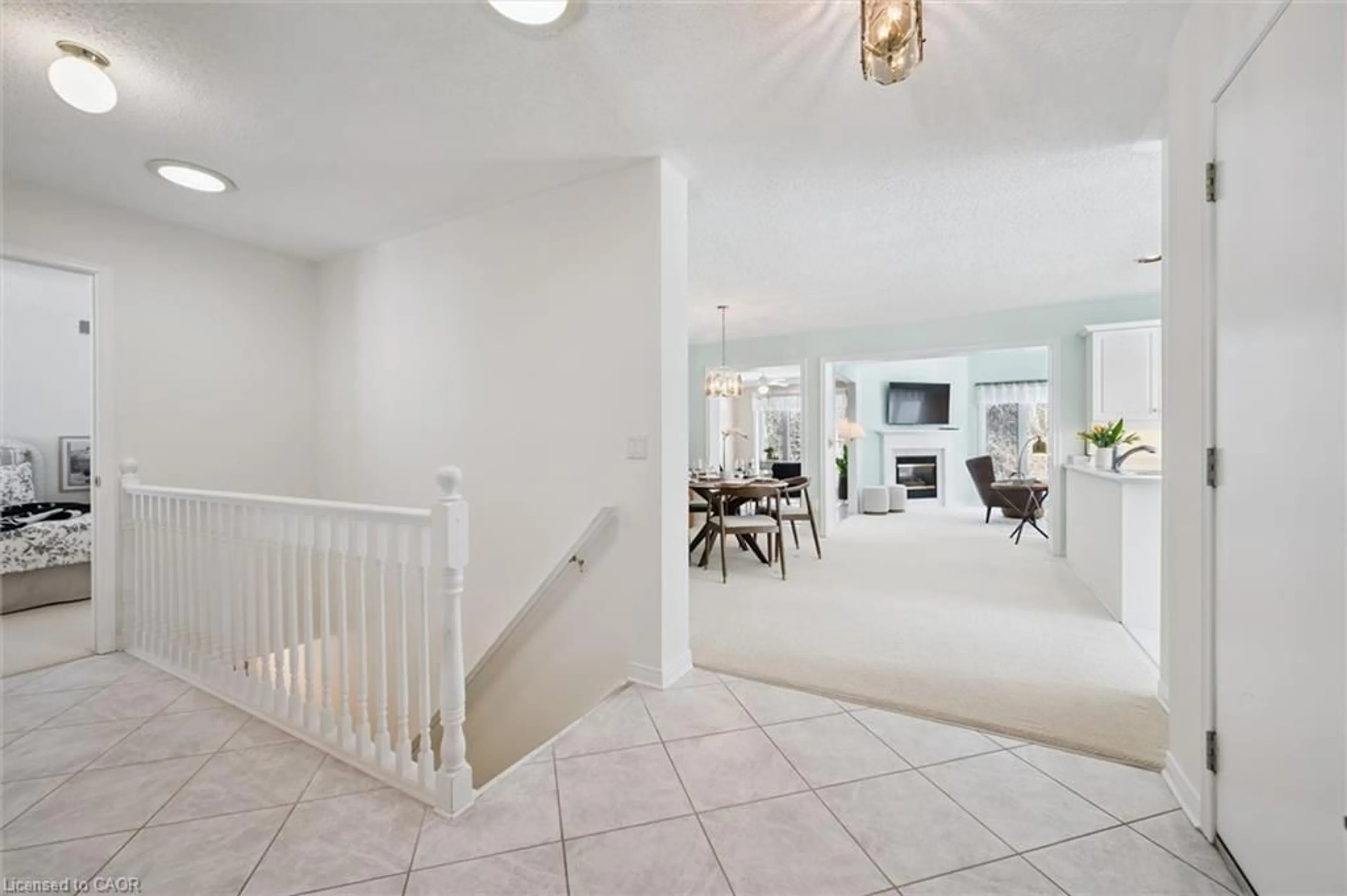 Indoor foyer for 108 White Bark Way, Belwood Ontario N0B 1J0