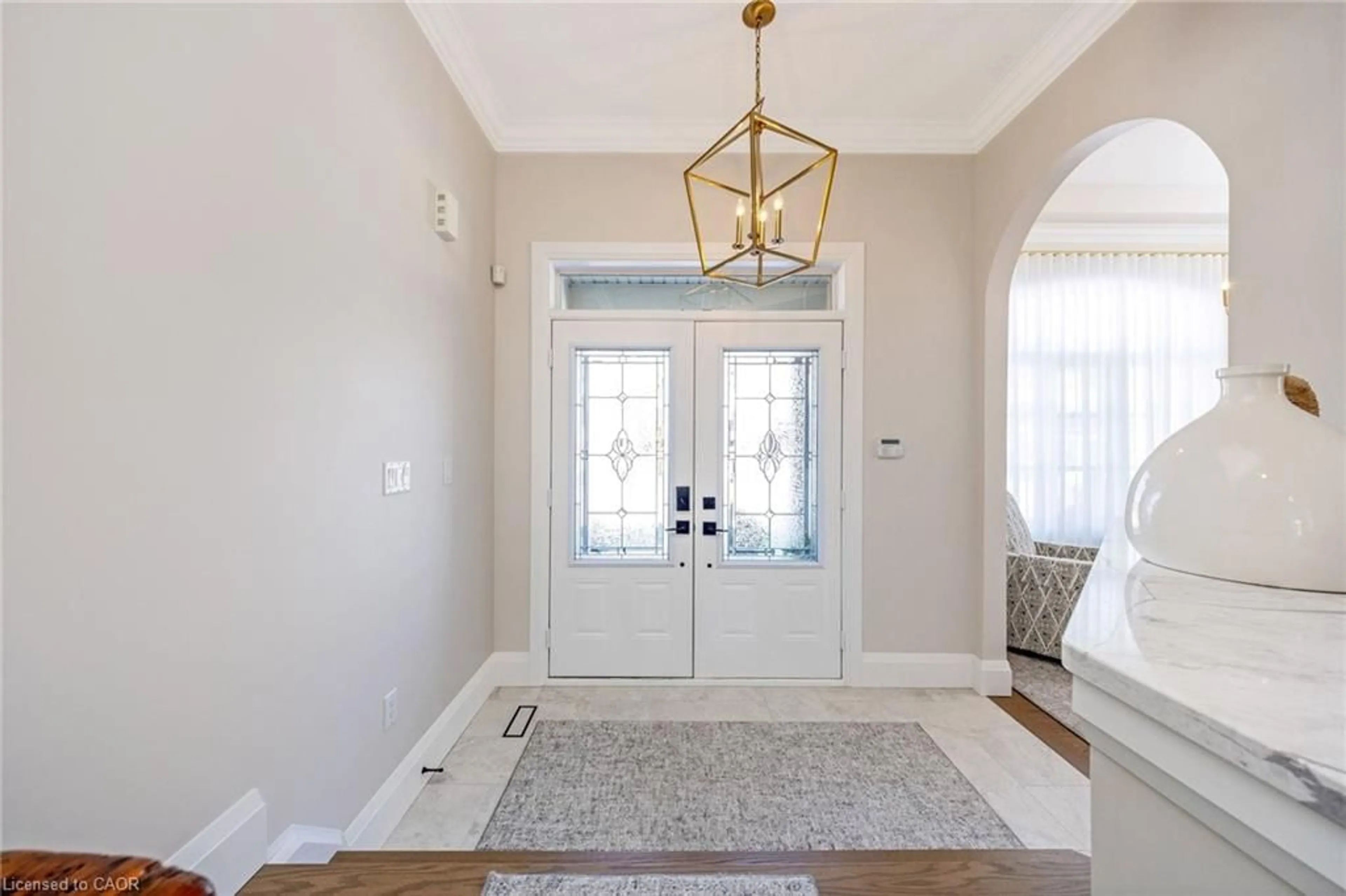 Indoor entryway for 3168 Watercliffe Crt, Oakville Ontario L6M 0K7
