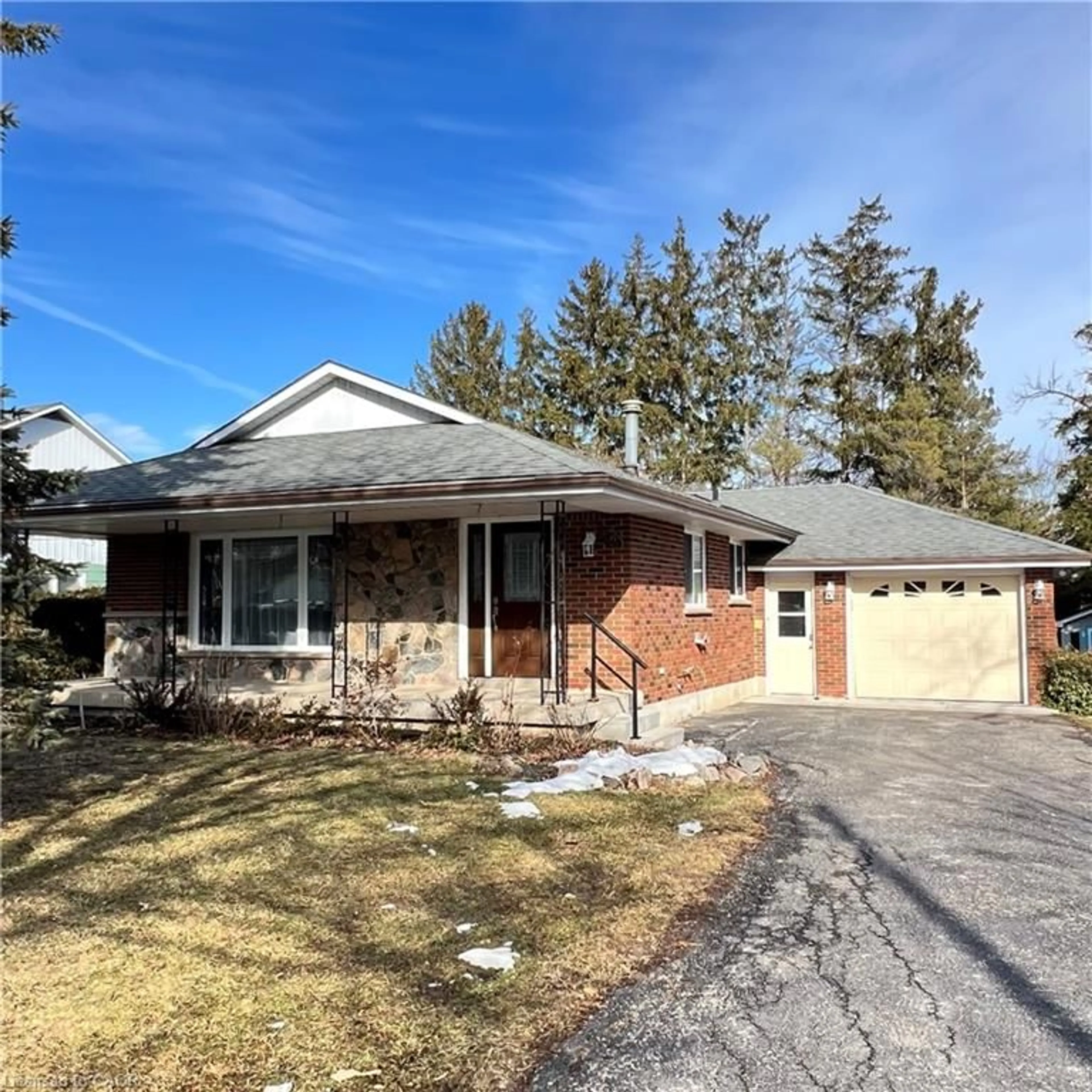 Home with brick exterior material, street for 32 Winnett St, Cayuga Ontario N0A 1E0