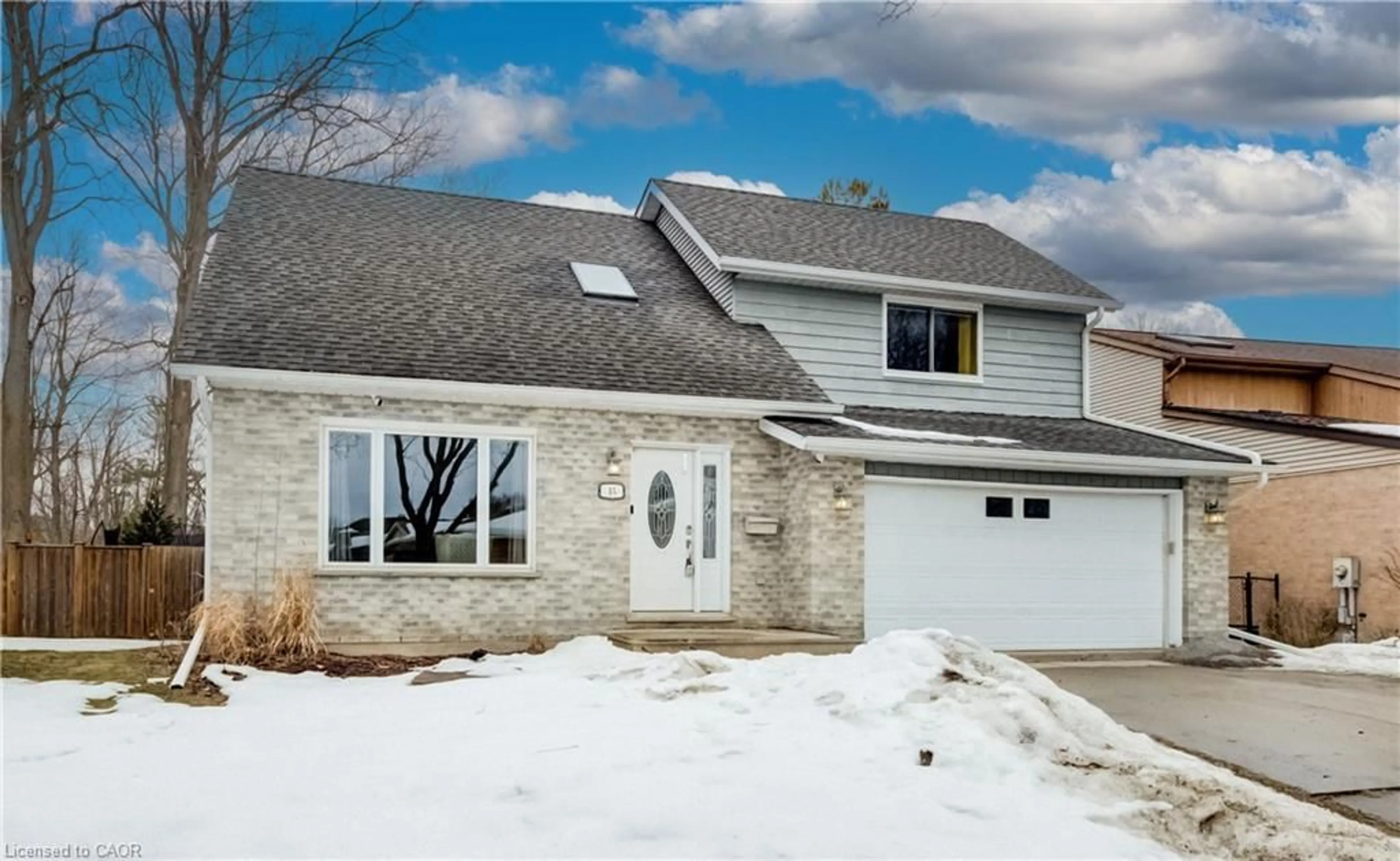 Home with vinyl exterior material, street for 15 Mcleod Crt, Kitchener Ontario N2R 1A9