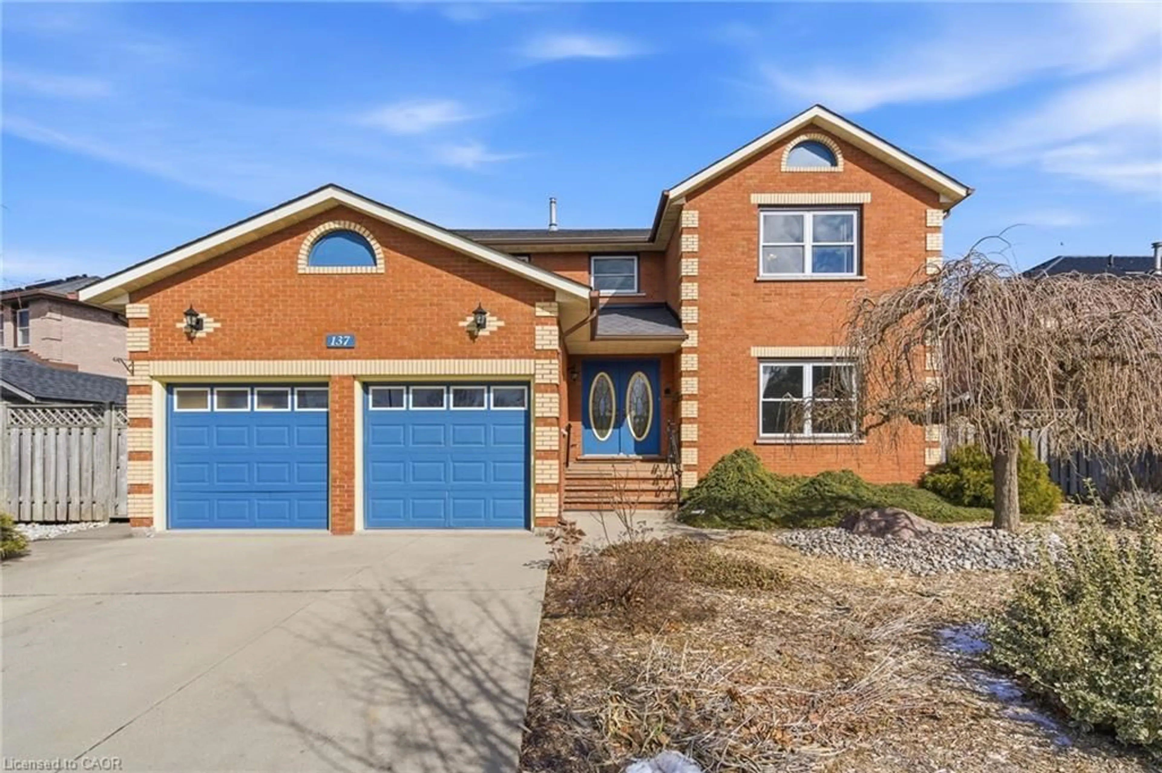 Home with brick exterior material, street for 137 Valera Dr, Stoney Creek Ontario L8E 4T1