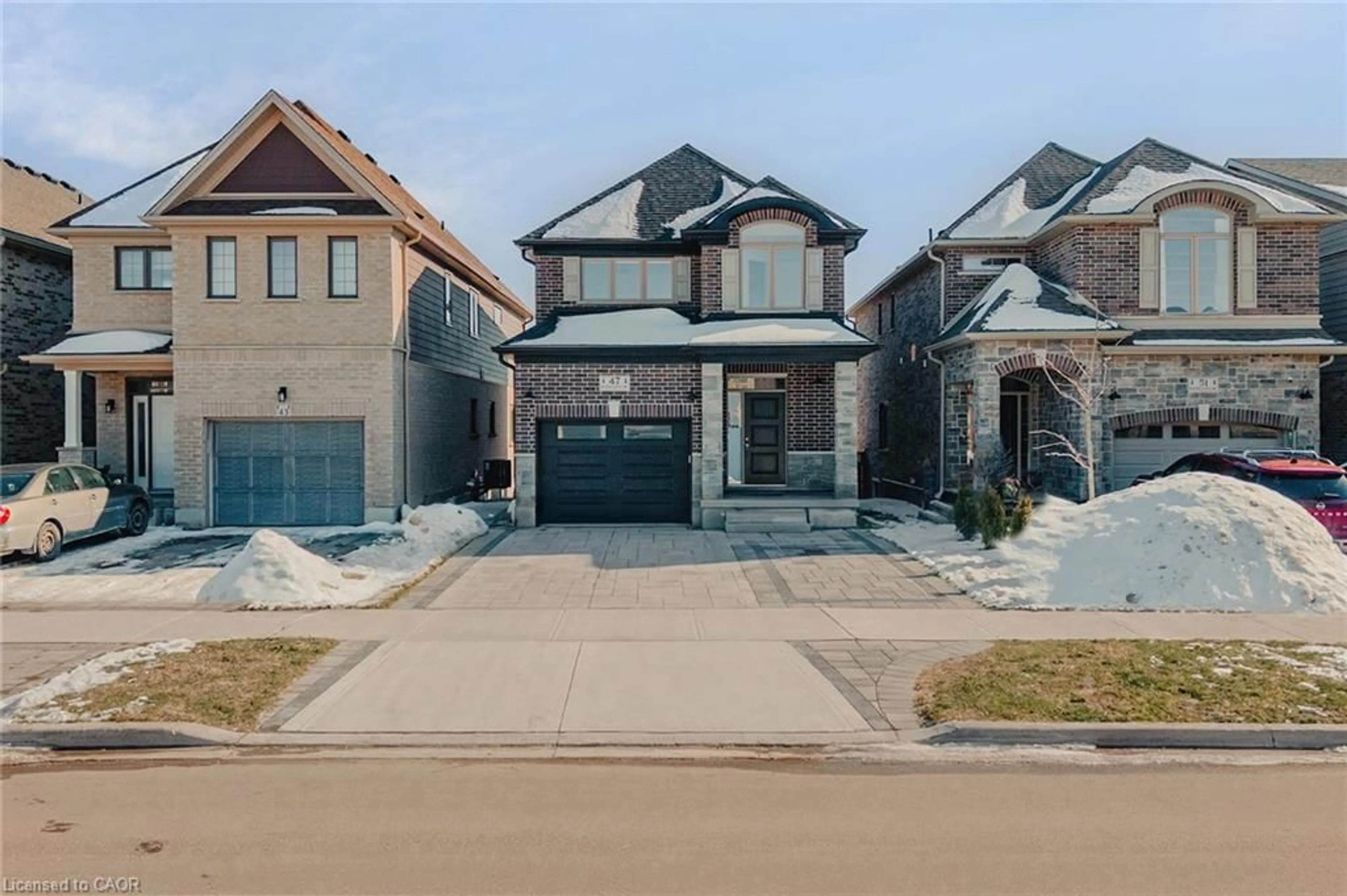 Home with brick exterior material, street for 47 Pondcliffe Dr, Kitchener Ontario N2R 0M3