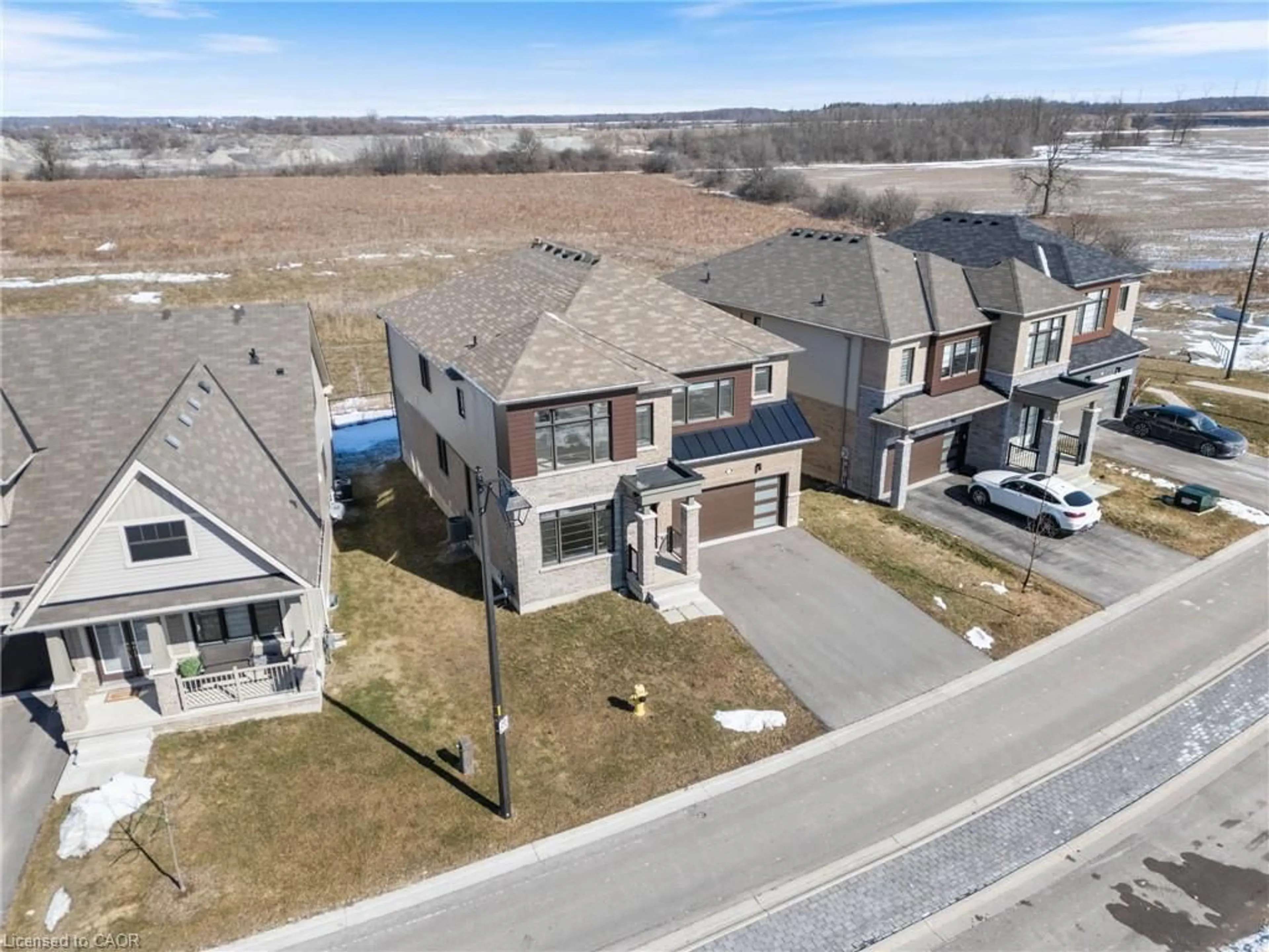 A pic from outside/outdoor area/front of a property/back of a property/a pic from drone, street for 153 David St, Hagersville Ontario N0A 1H0