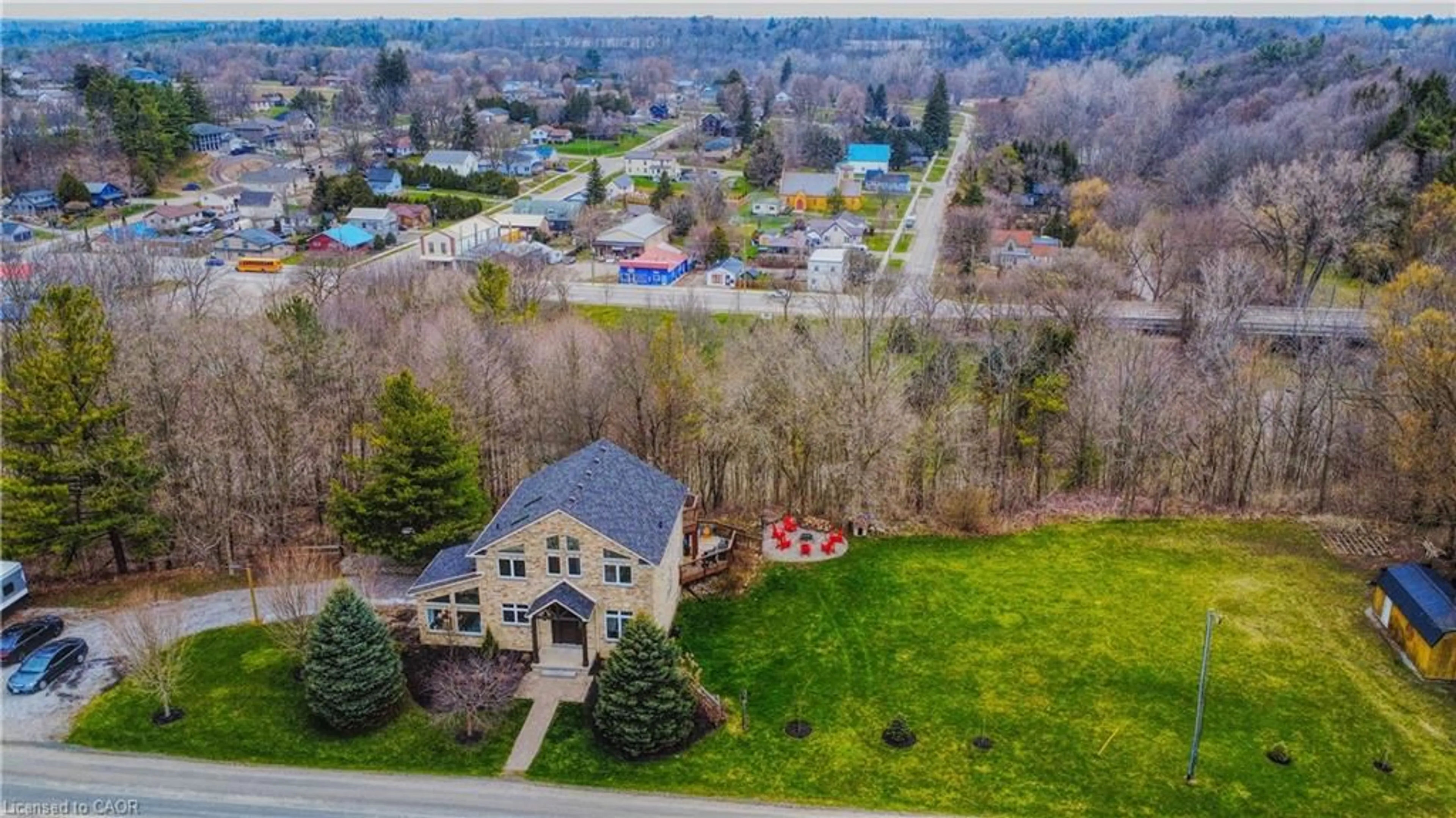 A pic from outside/outdoor area/front of a property/back of a property/a pic from drone, street for 31 Chapel St, Vienna Ontario N0J 1Z0