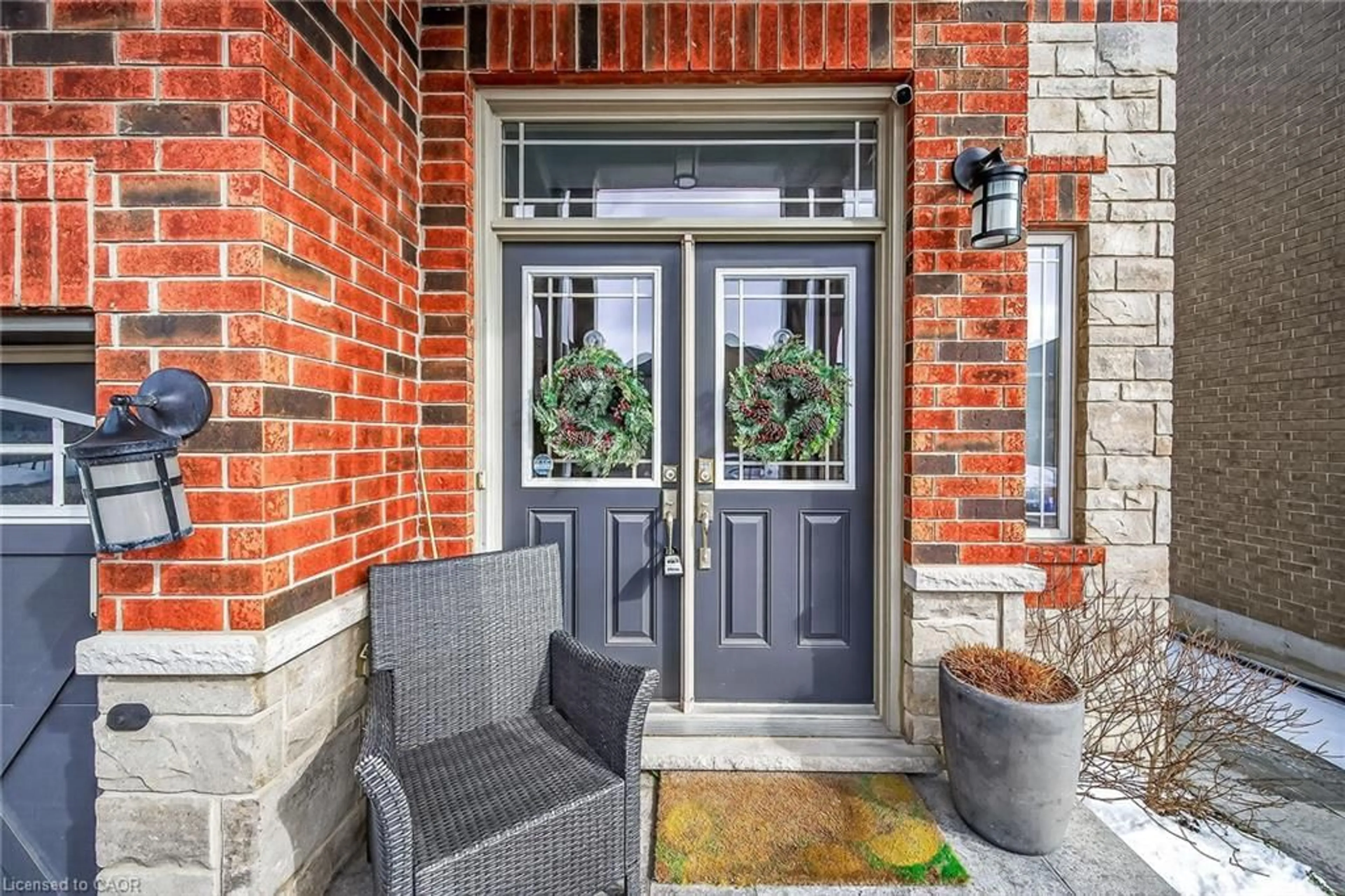 Indoor entryway for 66 Sexton Cres, Ancaster Ontario L9G 0E3