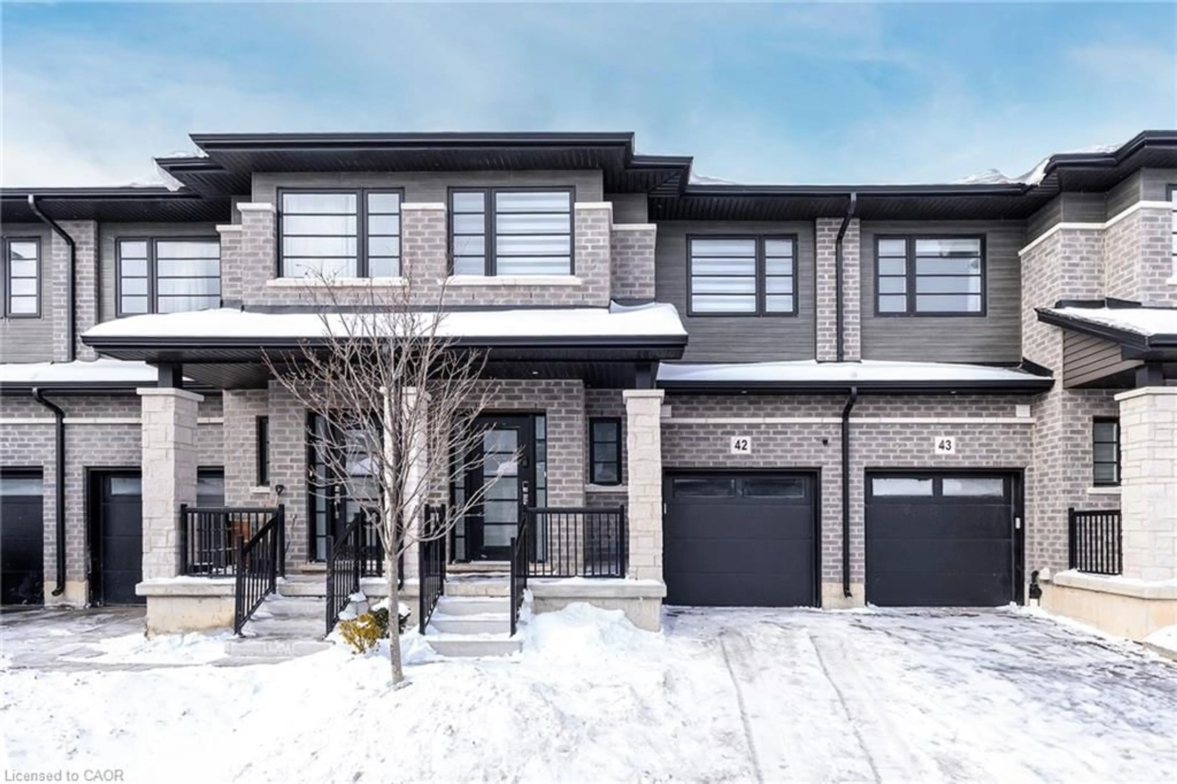 Home with brick exterior material, street for 520 Grey St #42, Brantford Ontario N3S 6T6