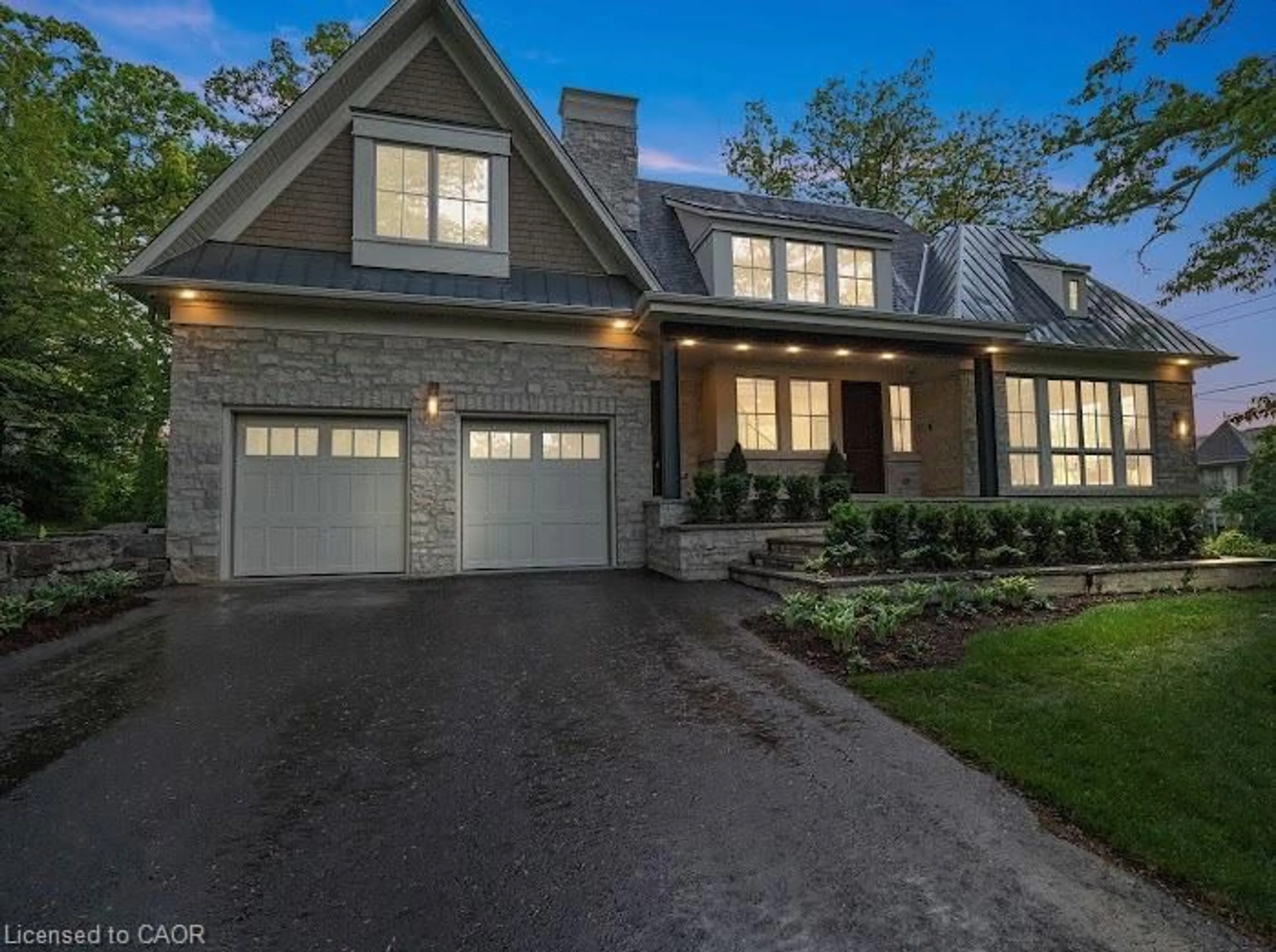 Home with brick exterior material, street for 1322 Minaki Rd, Mississauga Ontario L5G 2X4