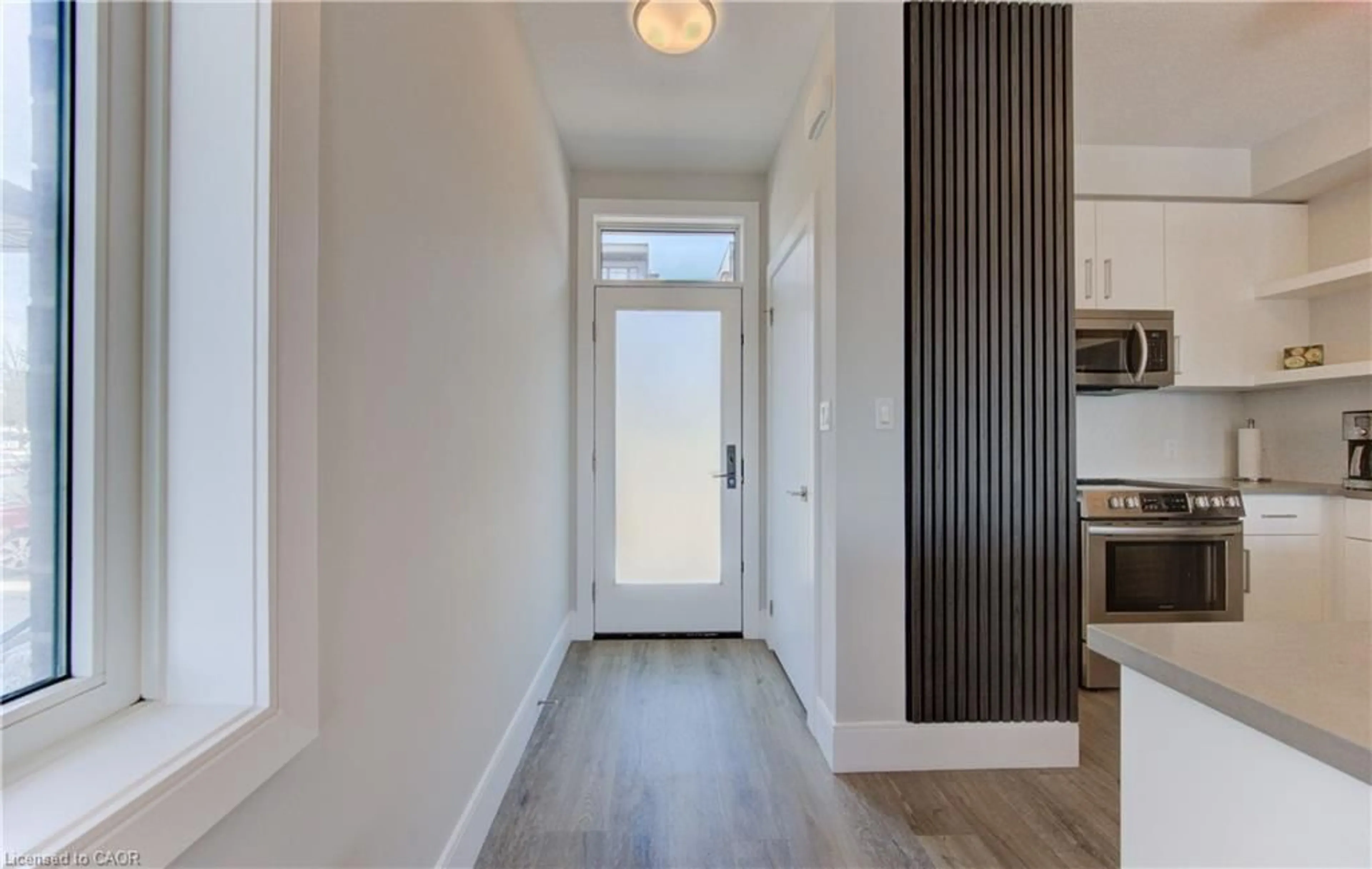 Indoor entryway for 54 Bridge St #23, Kitchener Ontario N2K 0G4
