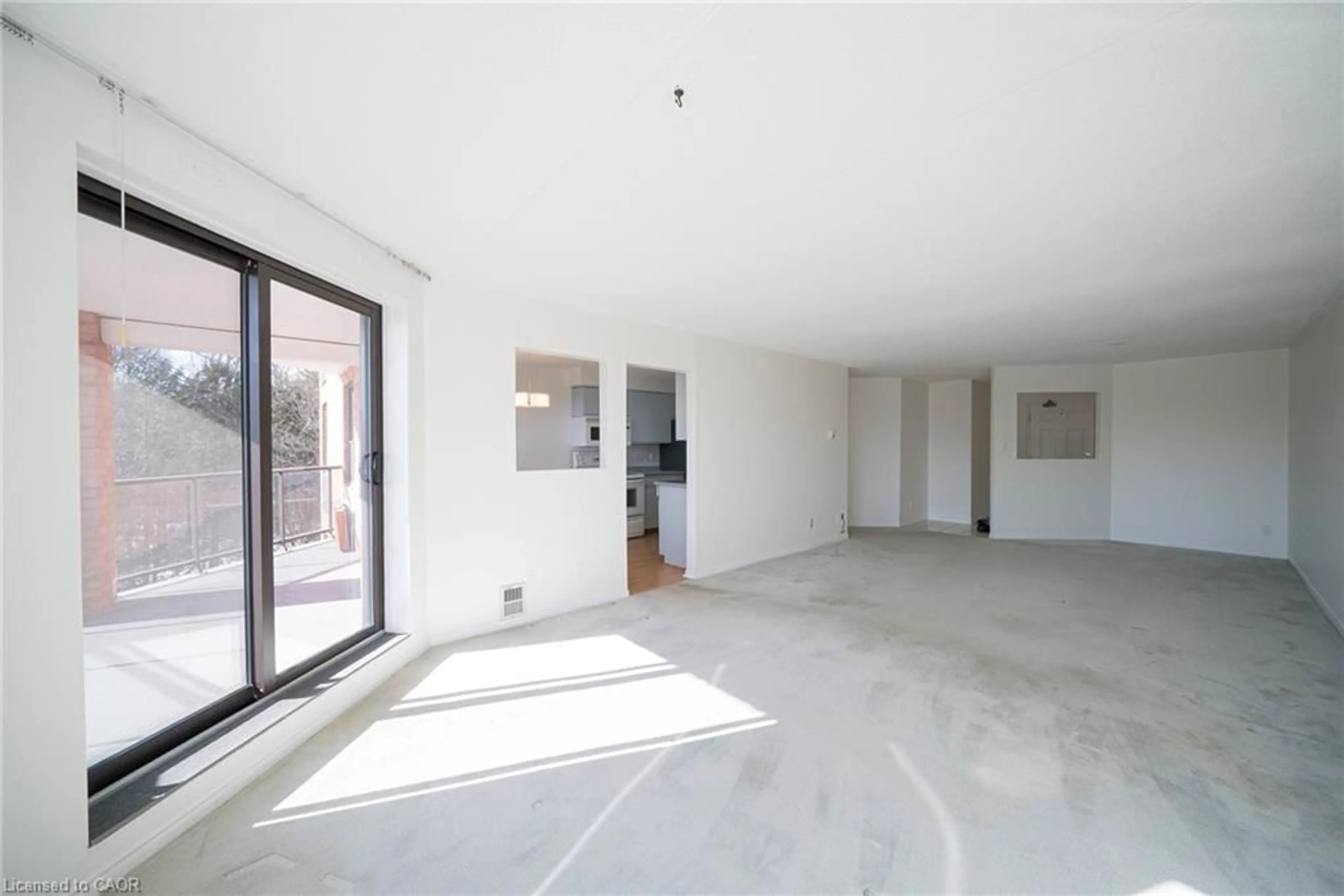 A pic of a room for 17 Mill Pond Crt #301, Simcoe Ontario N3Y 5H9