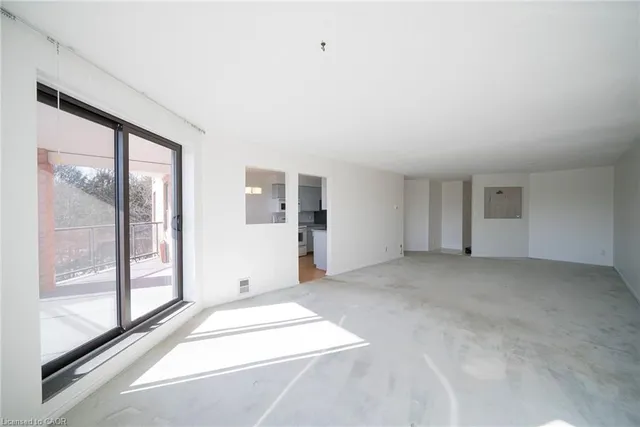 17 Mill Pond Crt #301, Simcoe 3