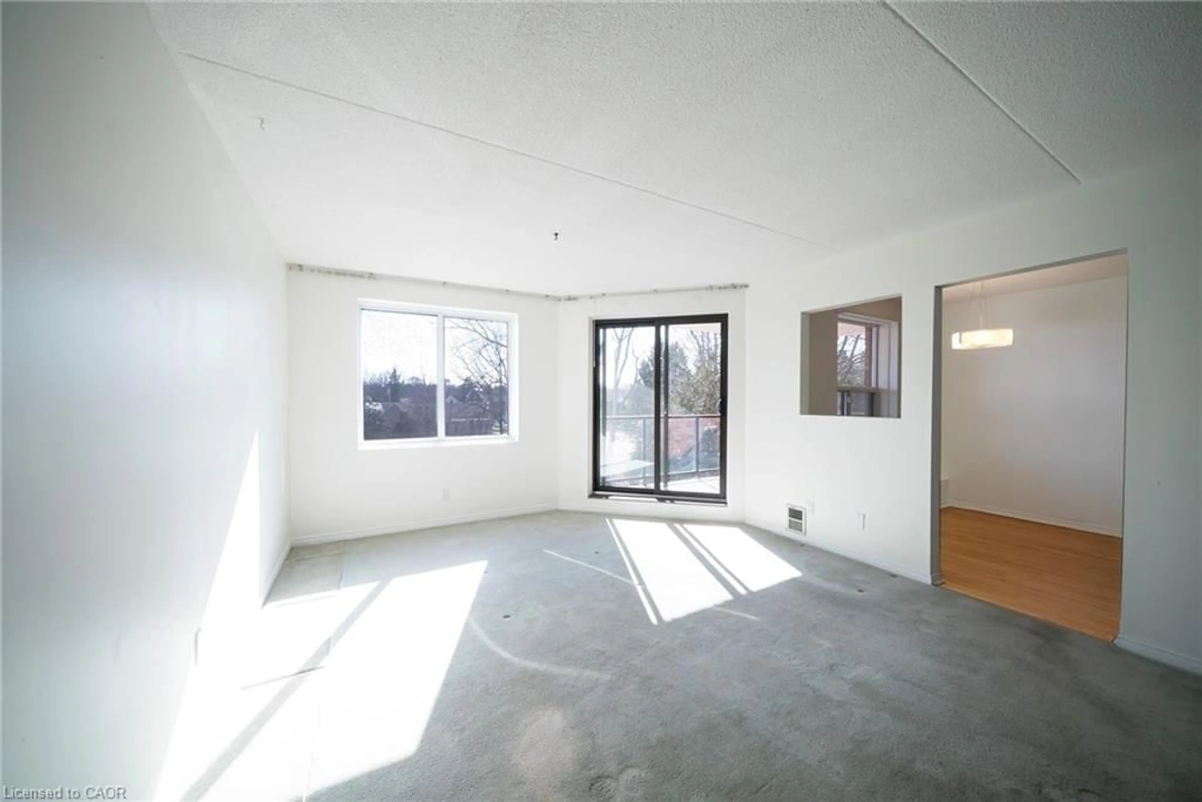 A pic of a room for 17 Mill Pond Crt #301, Simcoe Ontario N3Y 5H9