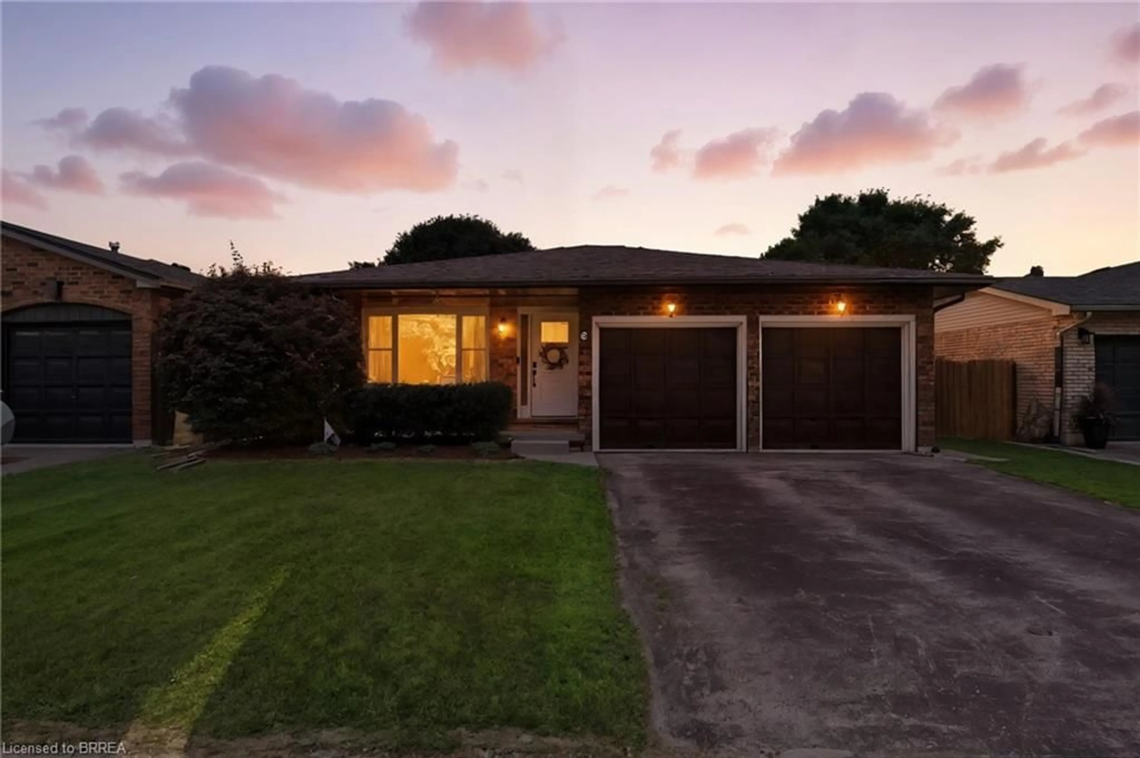 Unknown for 8 Allensgate Dr, Brantford Ontario N3V 1C7