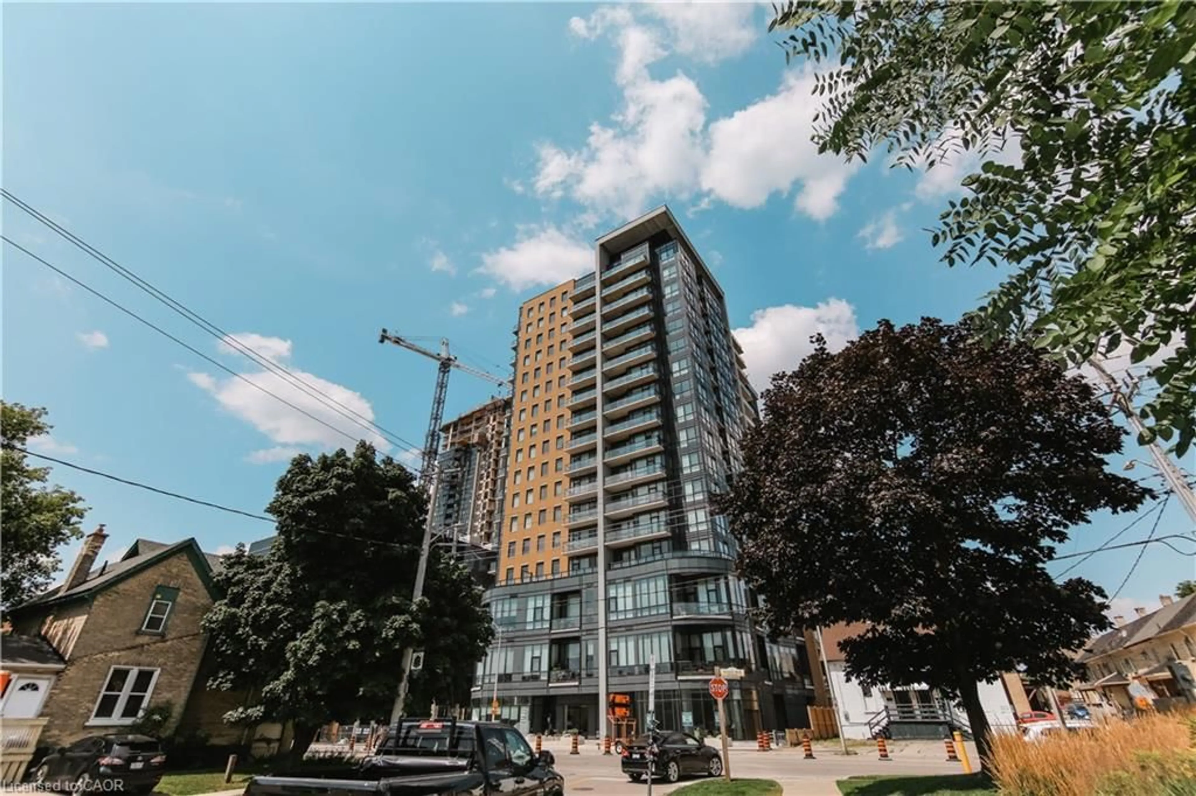 A pic from outside/outdoor area/front of a property/back of a property/a pic from drone, building for 100 Garment St #1507, Kitchener Ontario N2G 0C3