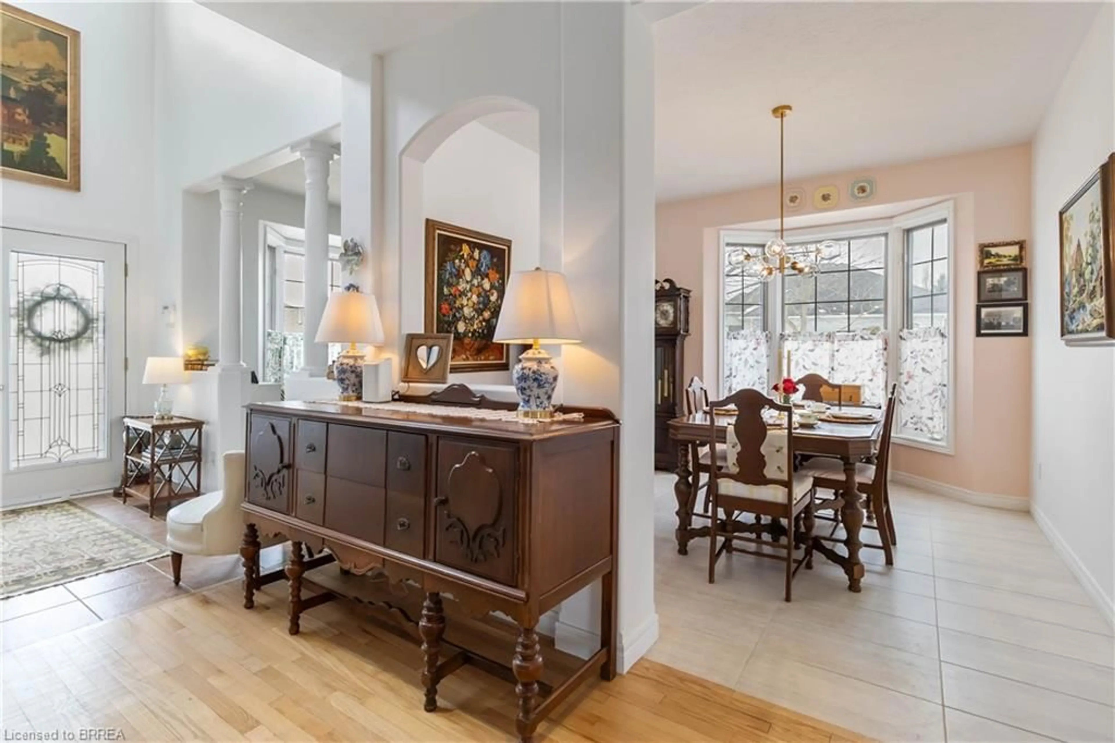 Dining room, unknown for 211 Dundas St, Paris Ontario N3L 4H2