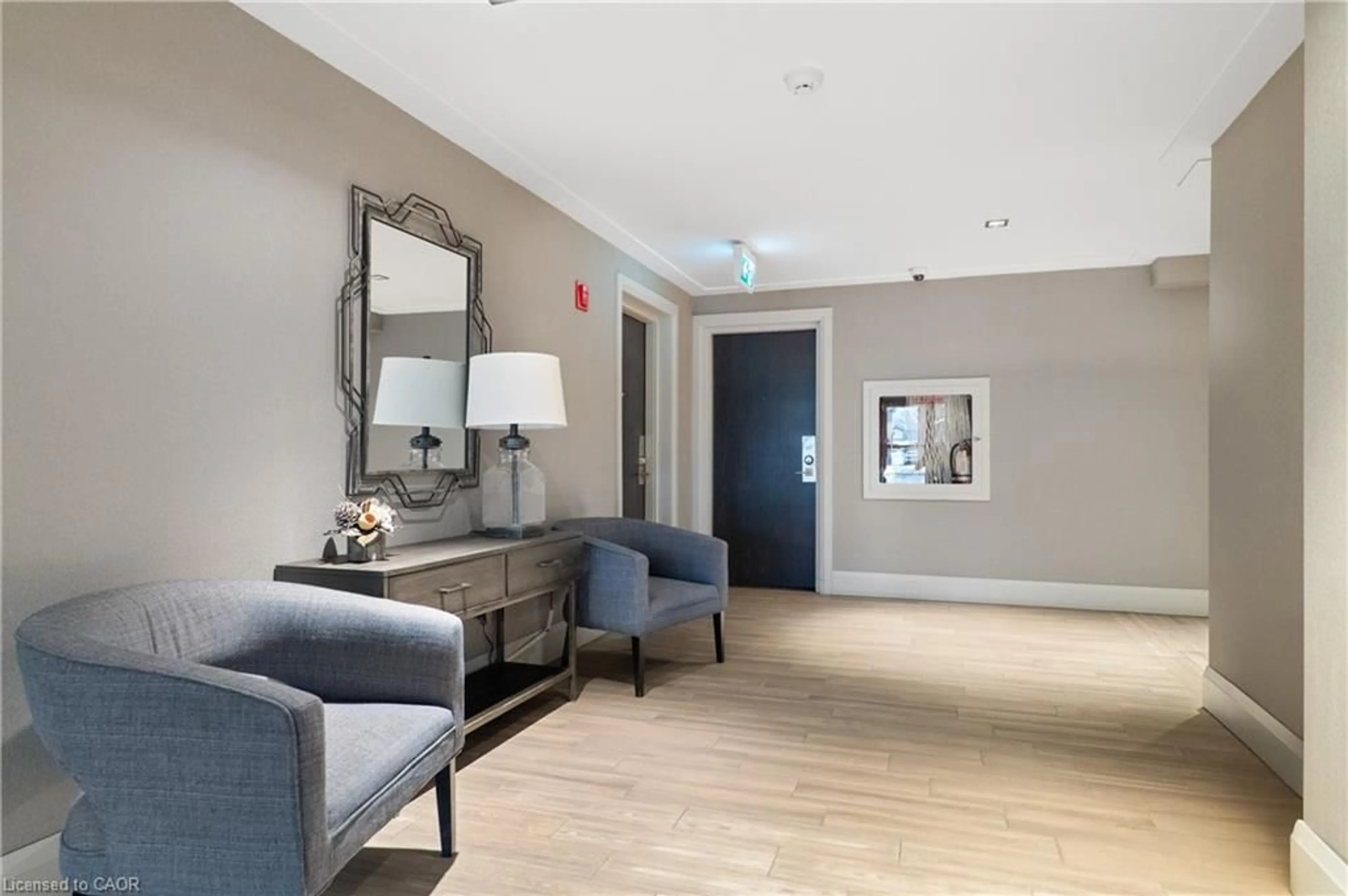 Indoor foyer for 10 Ellen St #107, Kitchener Ontario N2H 6R8