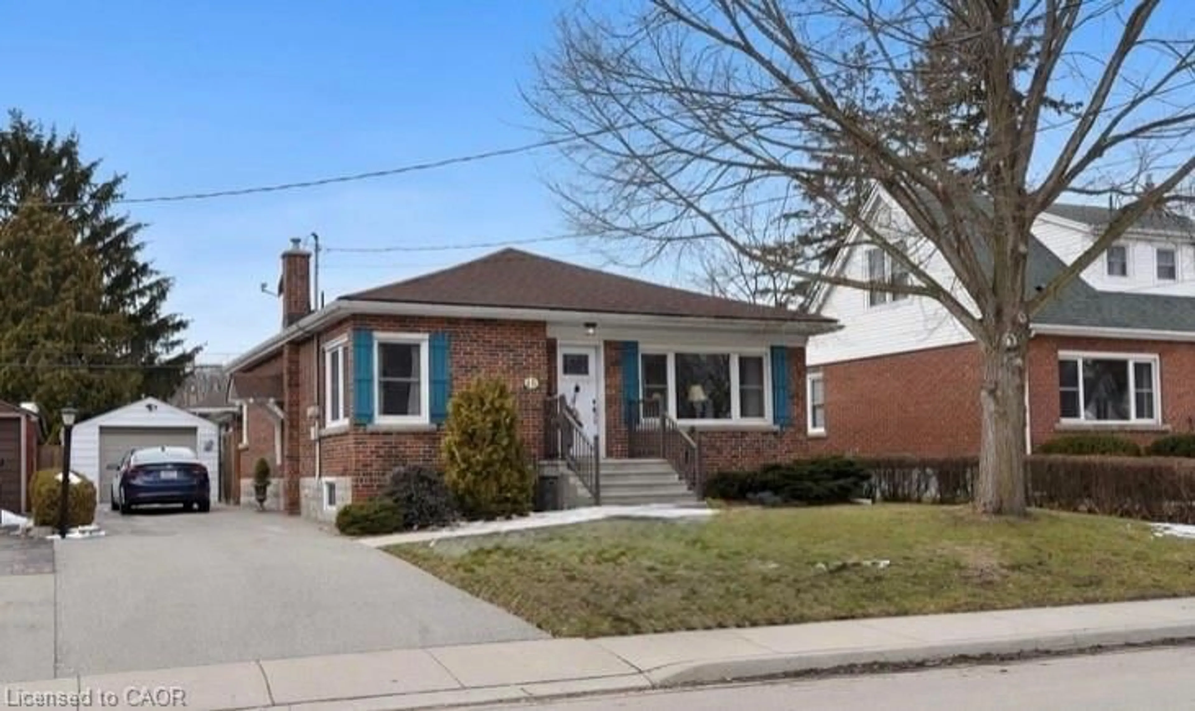 Home with brick exterior material, street for 15 Concord Ave, Dundas Ontario L9H 1R5