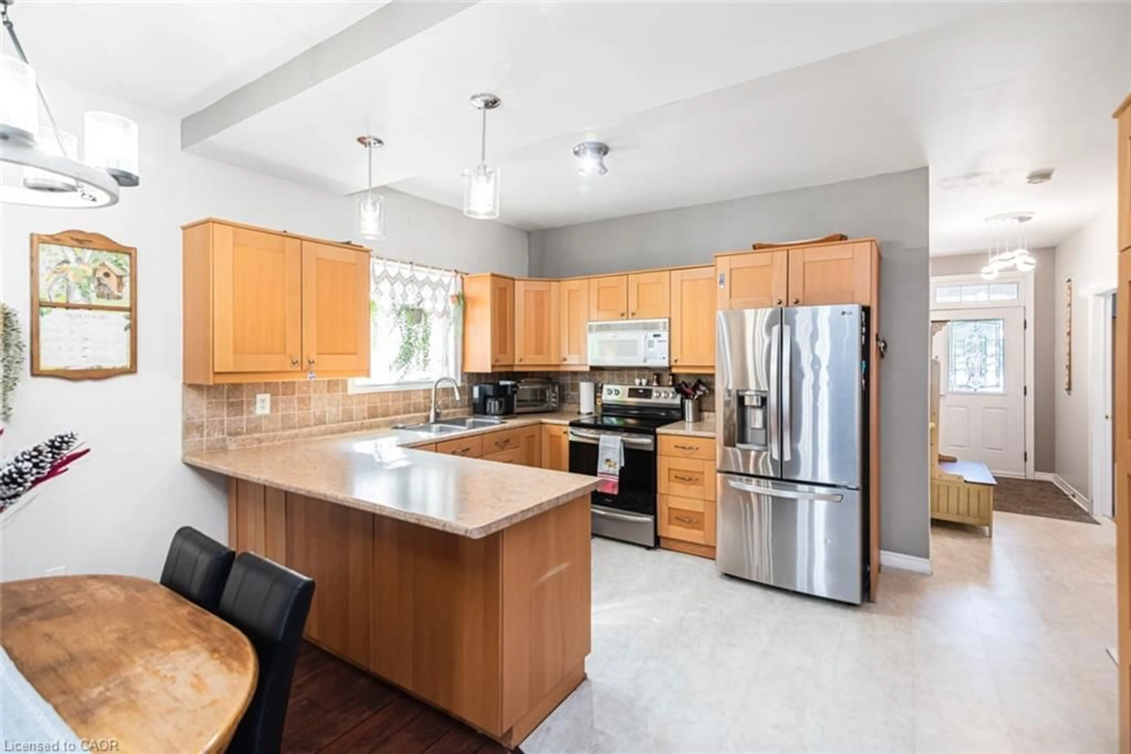 Open concept kitchen, unknown for 413 Alder St #W, Dunnville Ontario N1A 1R9