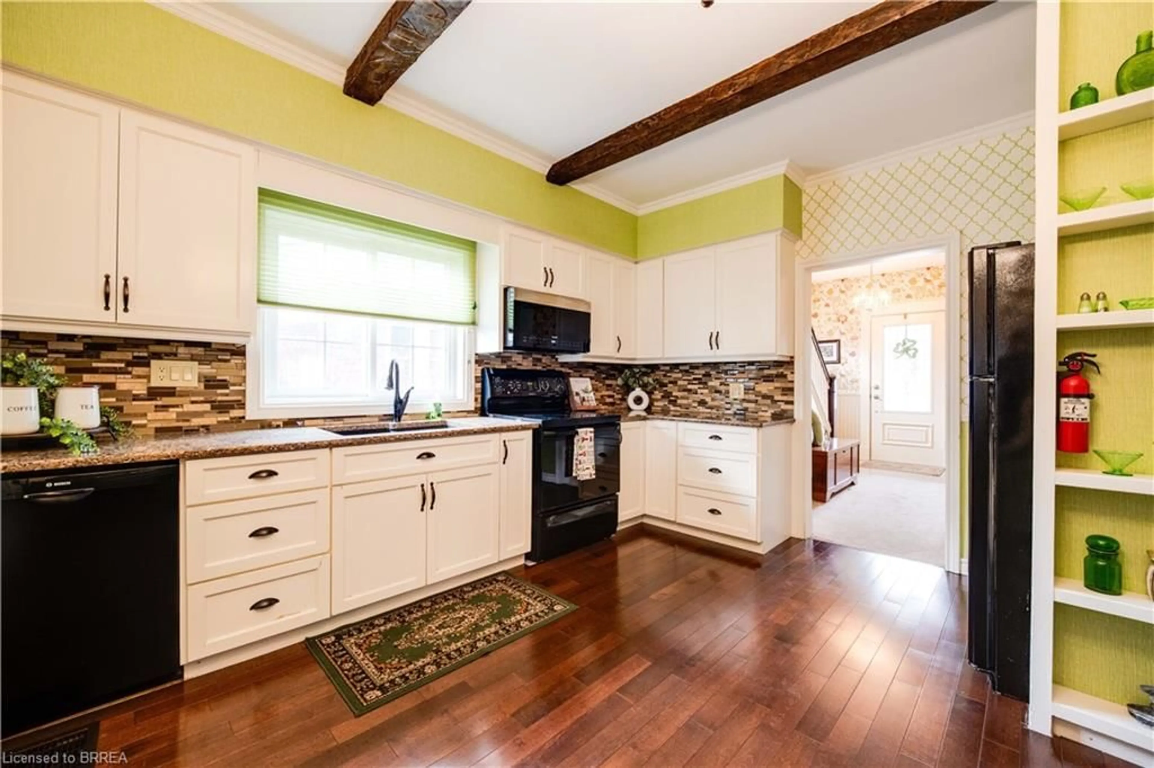 Open concept kitchen, ceramic/tile floor for 46 Jane St, Paris Ontario N3L 2X9