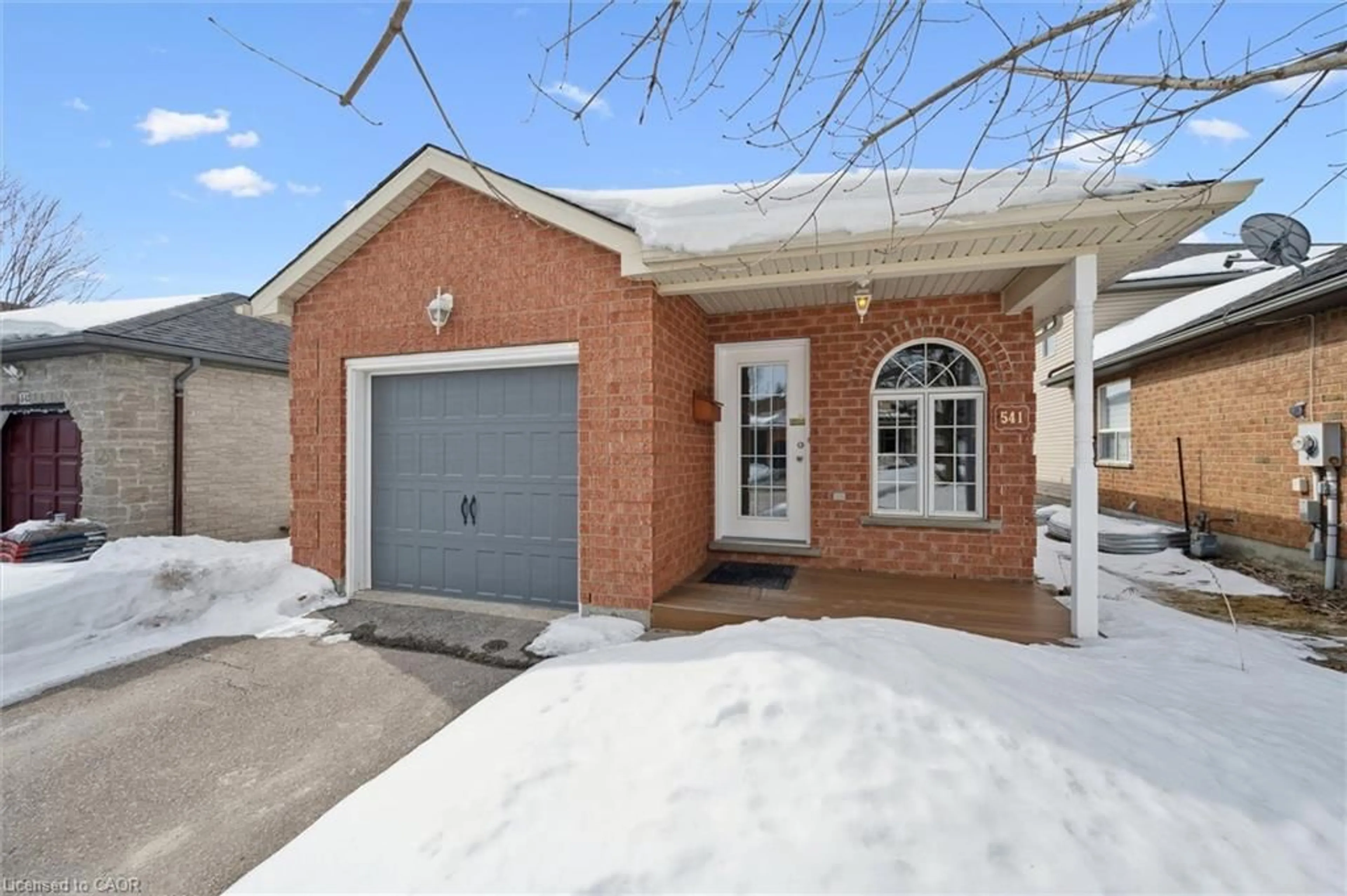 Home with brick exterior material, street for 541 Mctavish St, Fergus Ontario N1M 3P9