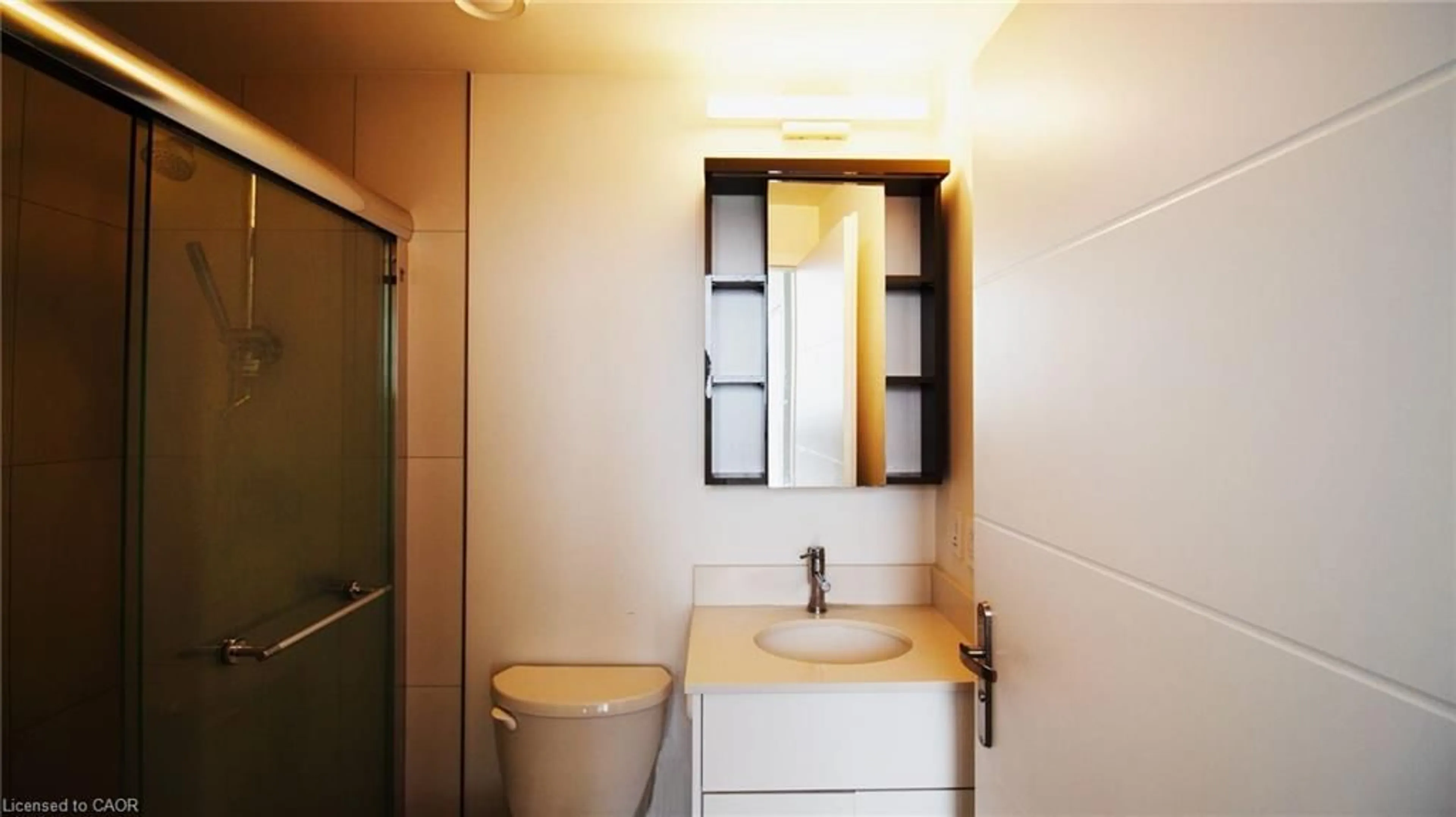 Standard bathroom, unknown for 60 Frederick St #3414, Kitchener Ontario N2H 0C7