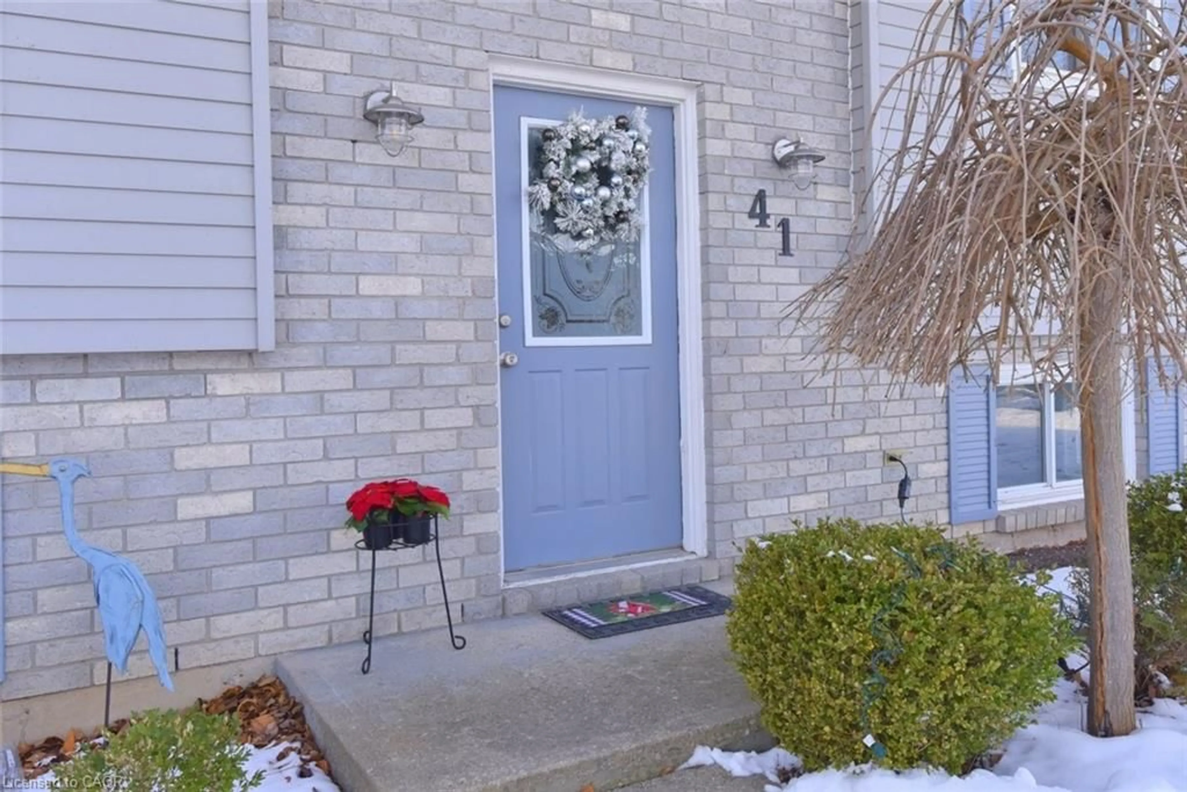 Indoor entryway for 41 Mergl Dr, Port Dover Ontario N0A 1N4