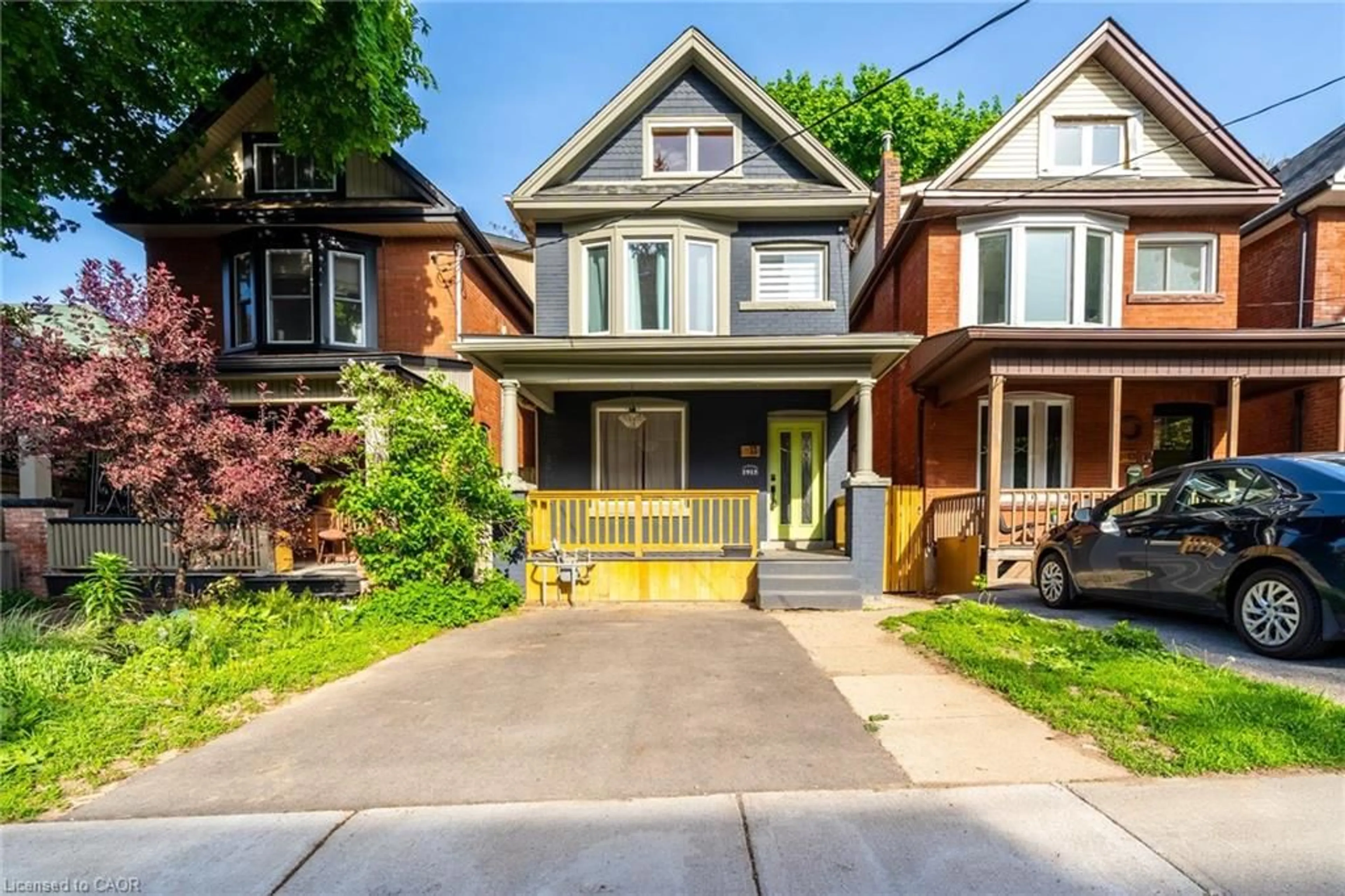 Home with brick exterior material, street for 11 Lorne Ave, Hamilton Ontario L8M 2X5