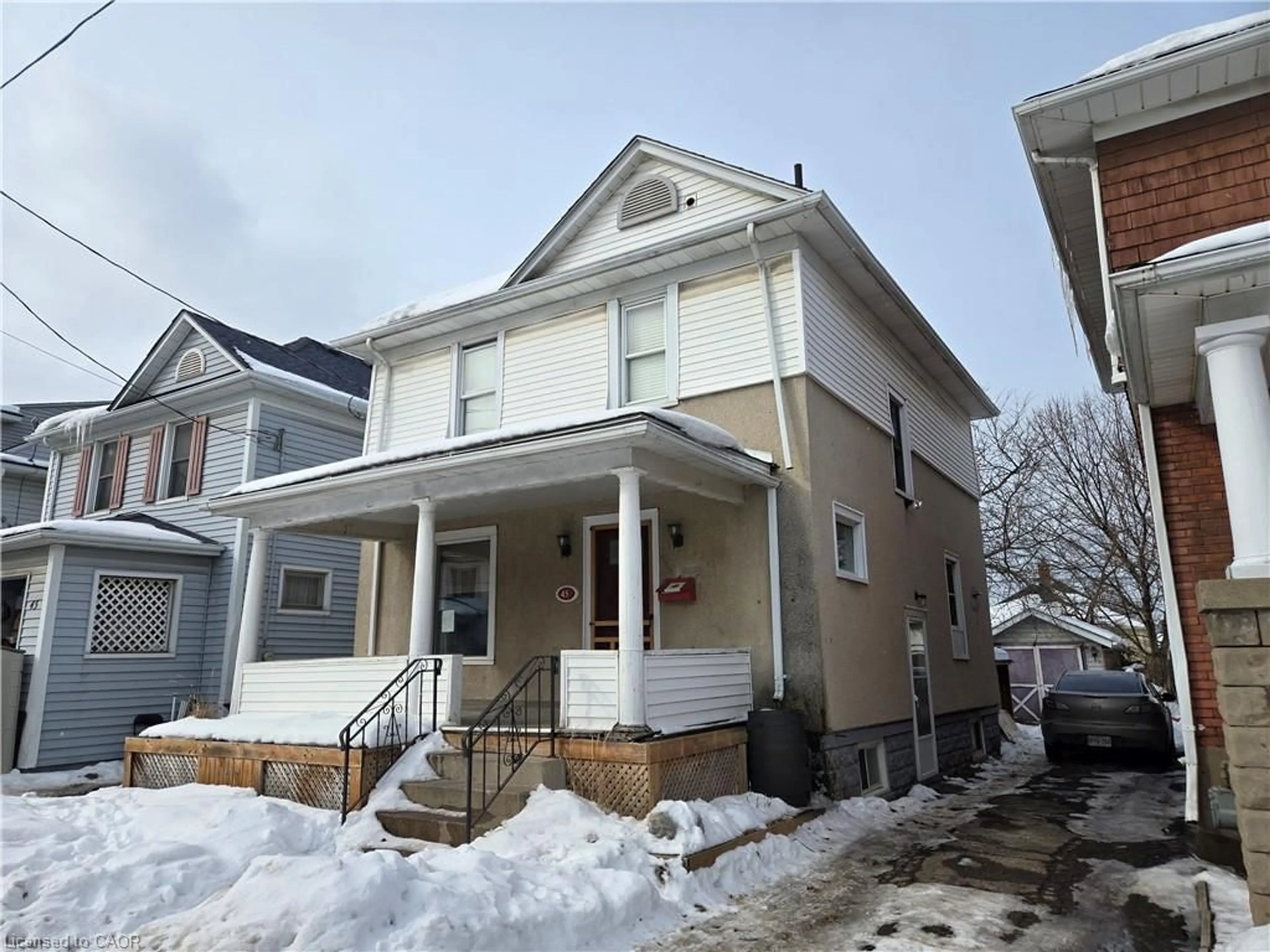 Unknown for 45 Chaplin Ave, St. Catharines Ontario L2R 2E4