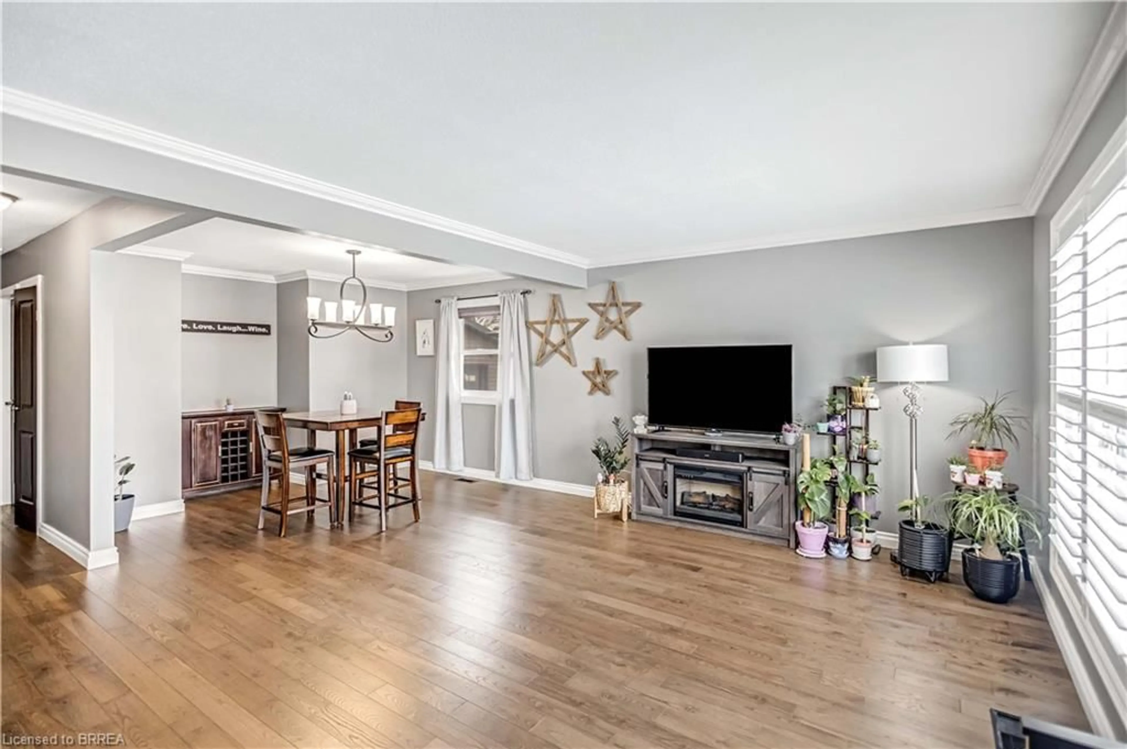 Unknown for 15 Blueridge Cres, Brantford Ontario N3R 5E6