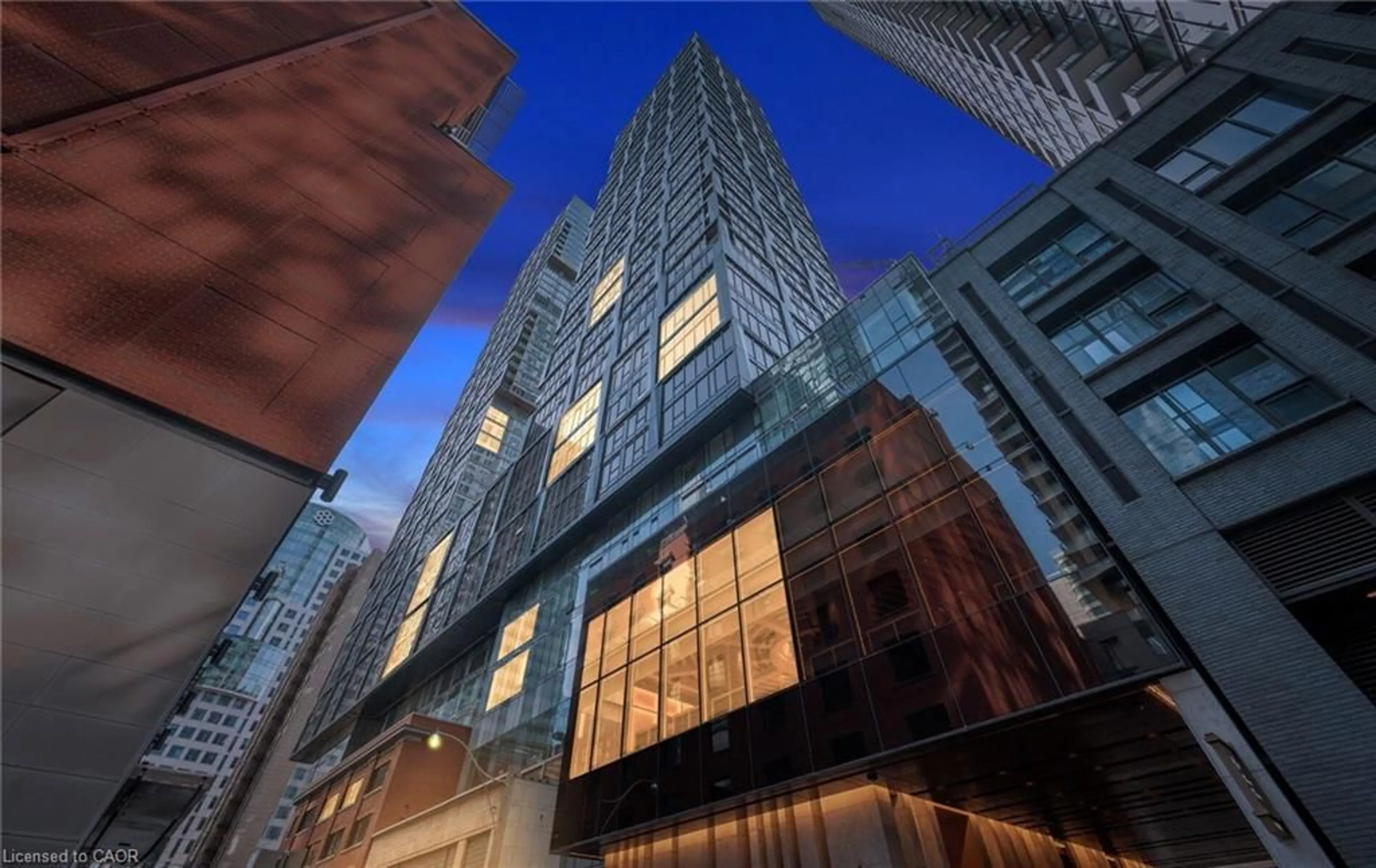 Indoor foyer for 15 Mercer St #620, Toronto Ontario M5V 1H2